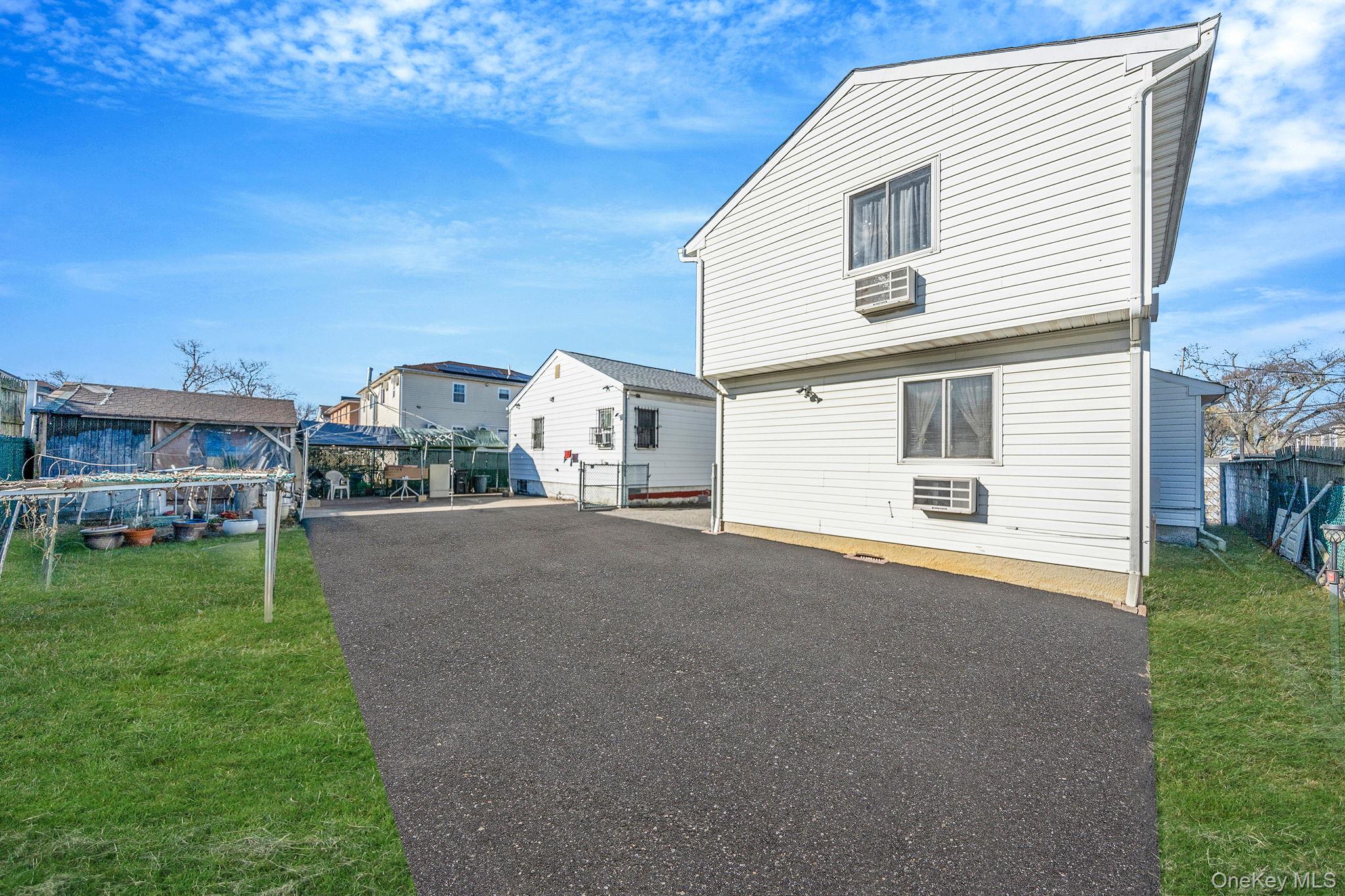 #19 photo, 16740 145th Drive, Куинс ‖ Jamaica , NY 11434