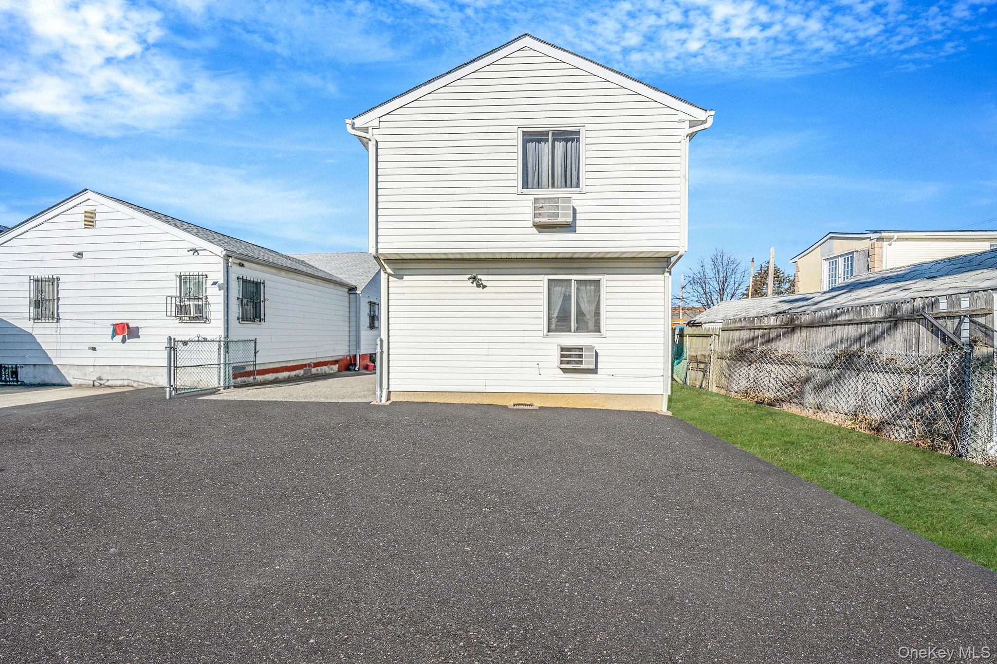 #20 photo, 16740 145th Drive, Куинс ‖ Jamaica , NY 11434