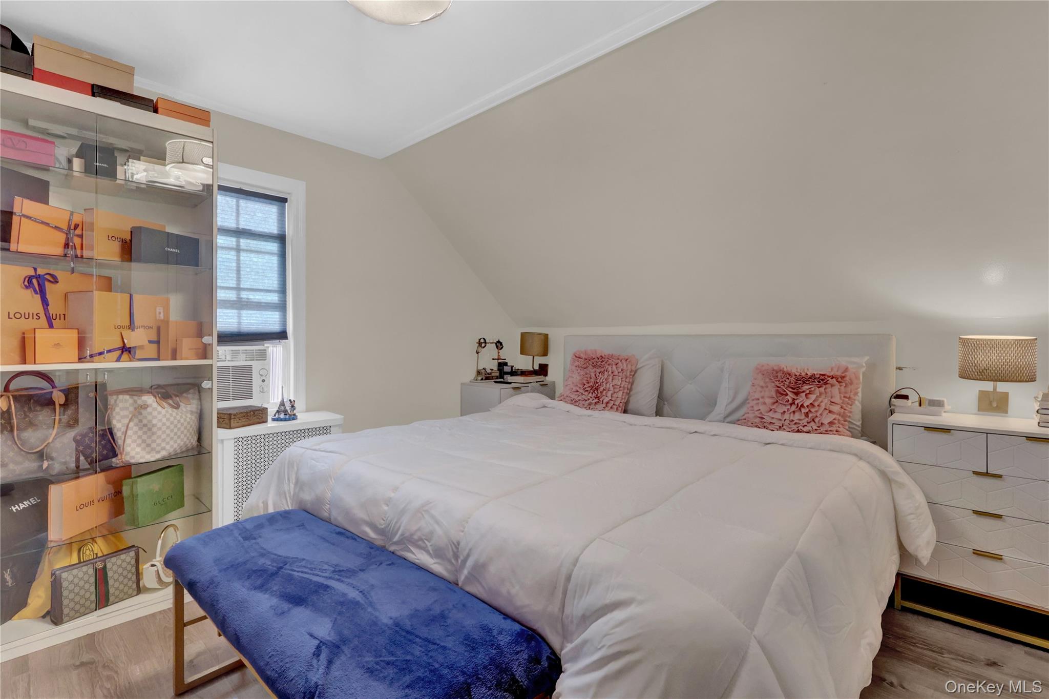 #12 photo, 48 Saint Marks Avenue, Freeport , NY 11520