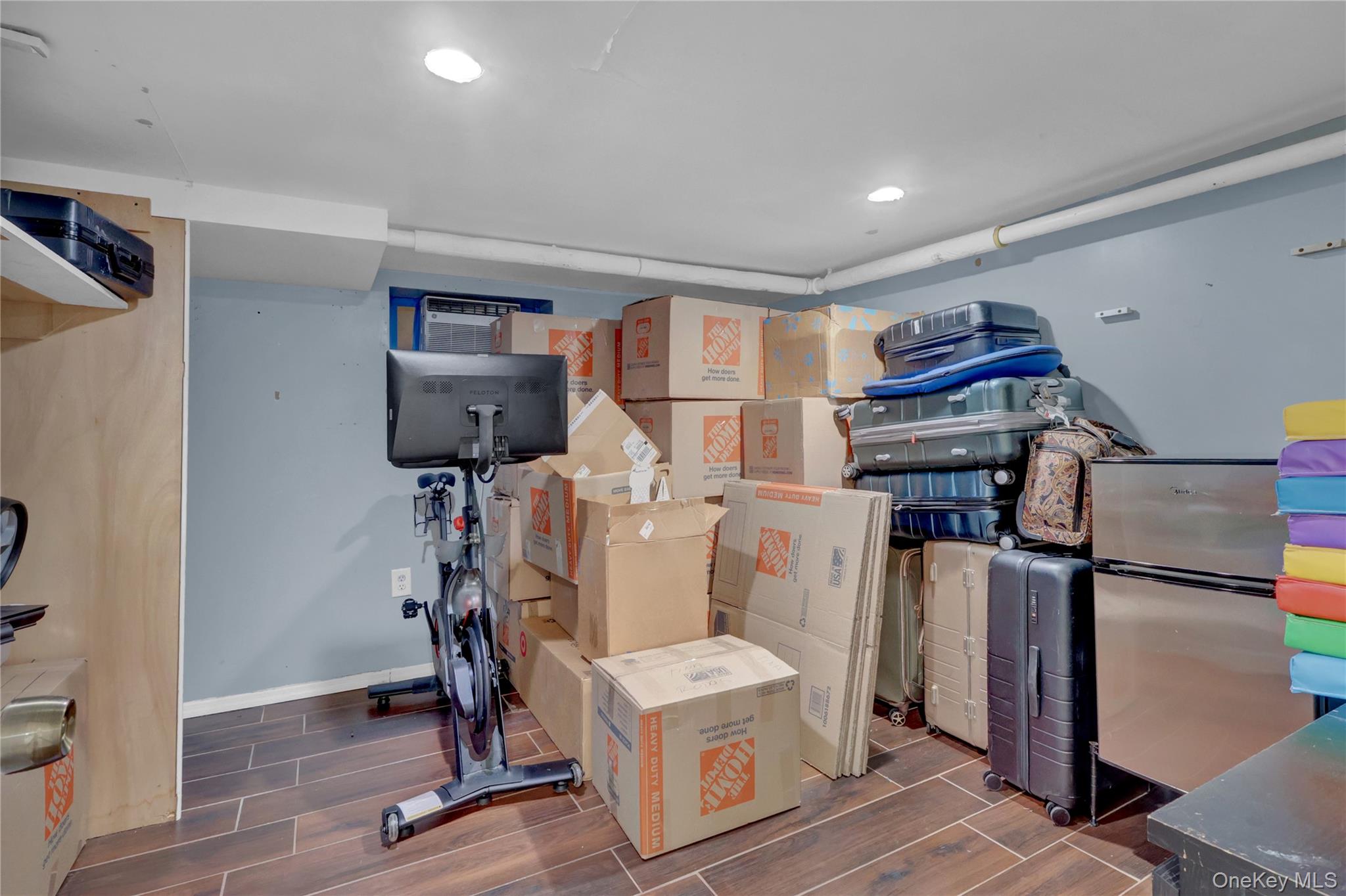 #19 photo, 48 Saint Marks Avenue, Freeport , NY 11520