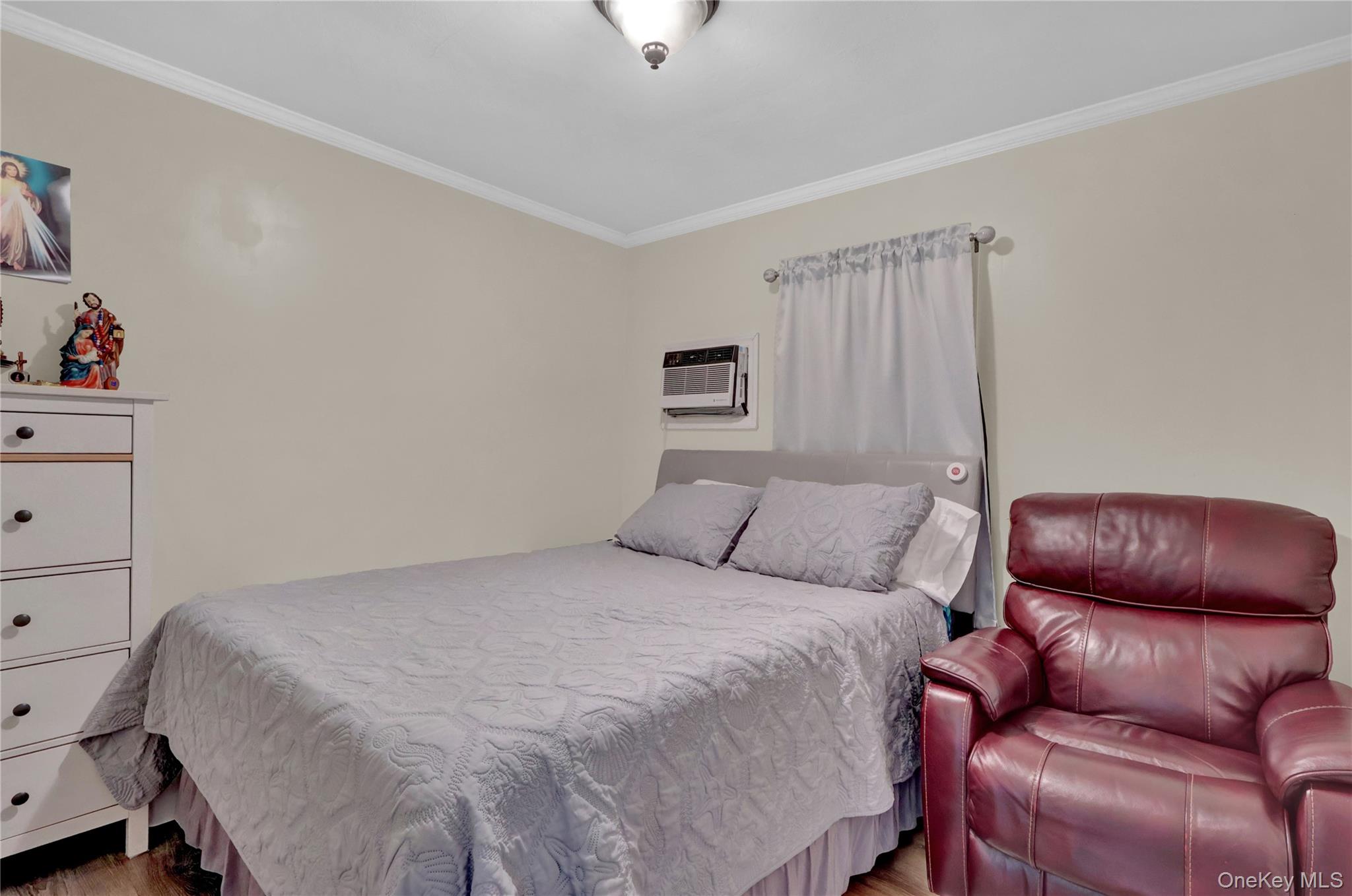 #9 photo, 48 Saint Marks Avenue, Freeport , NY 11520