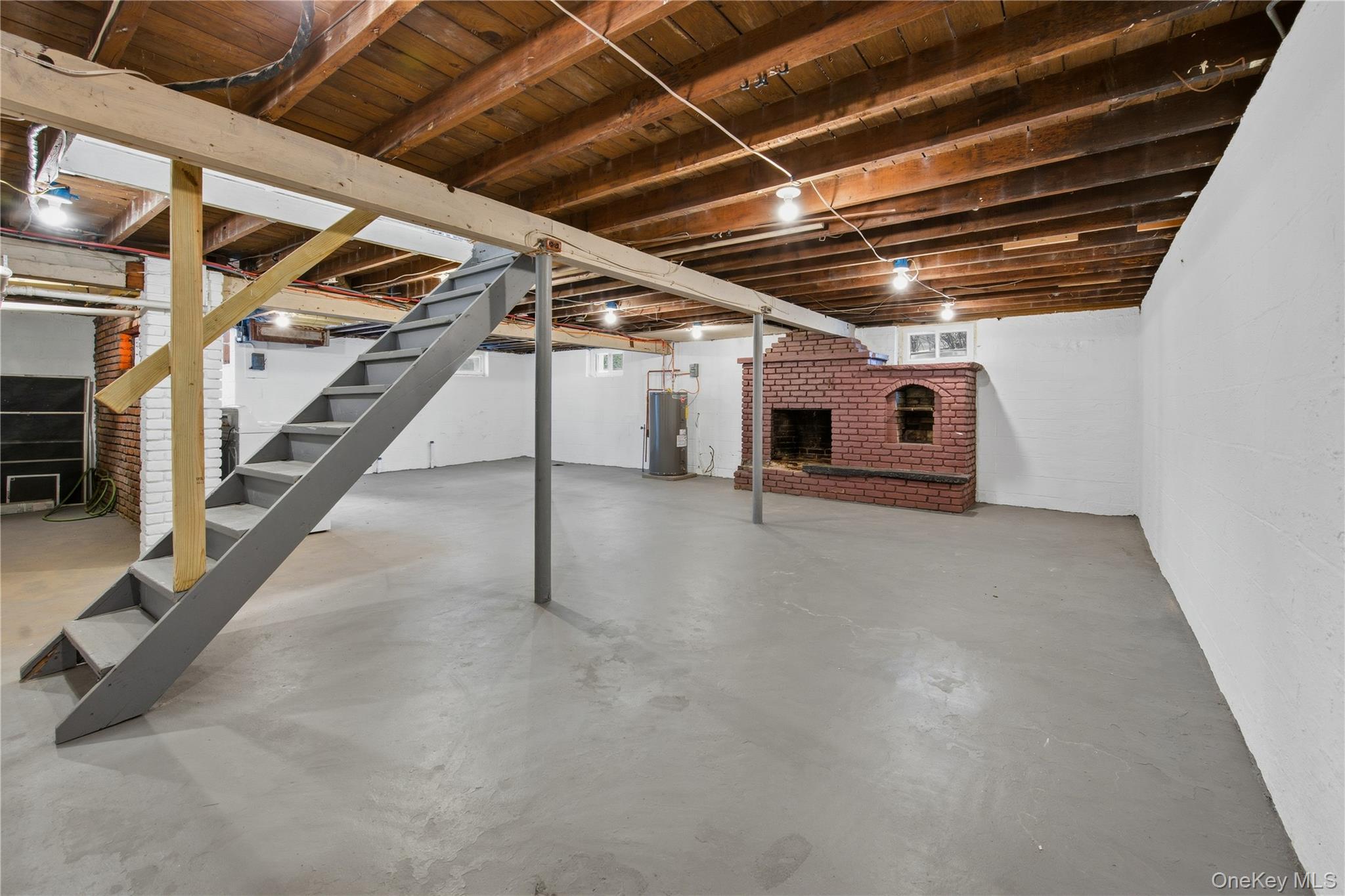 #15 photo, 700 Hallock Avenue, מחוז סאפוק Port Jefferson Station , NY 11776