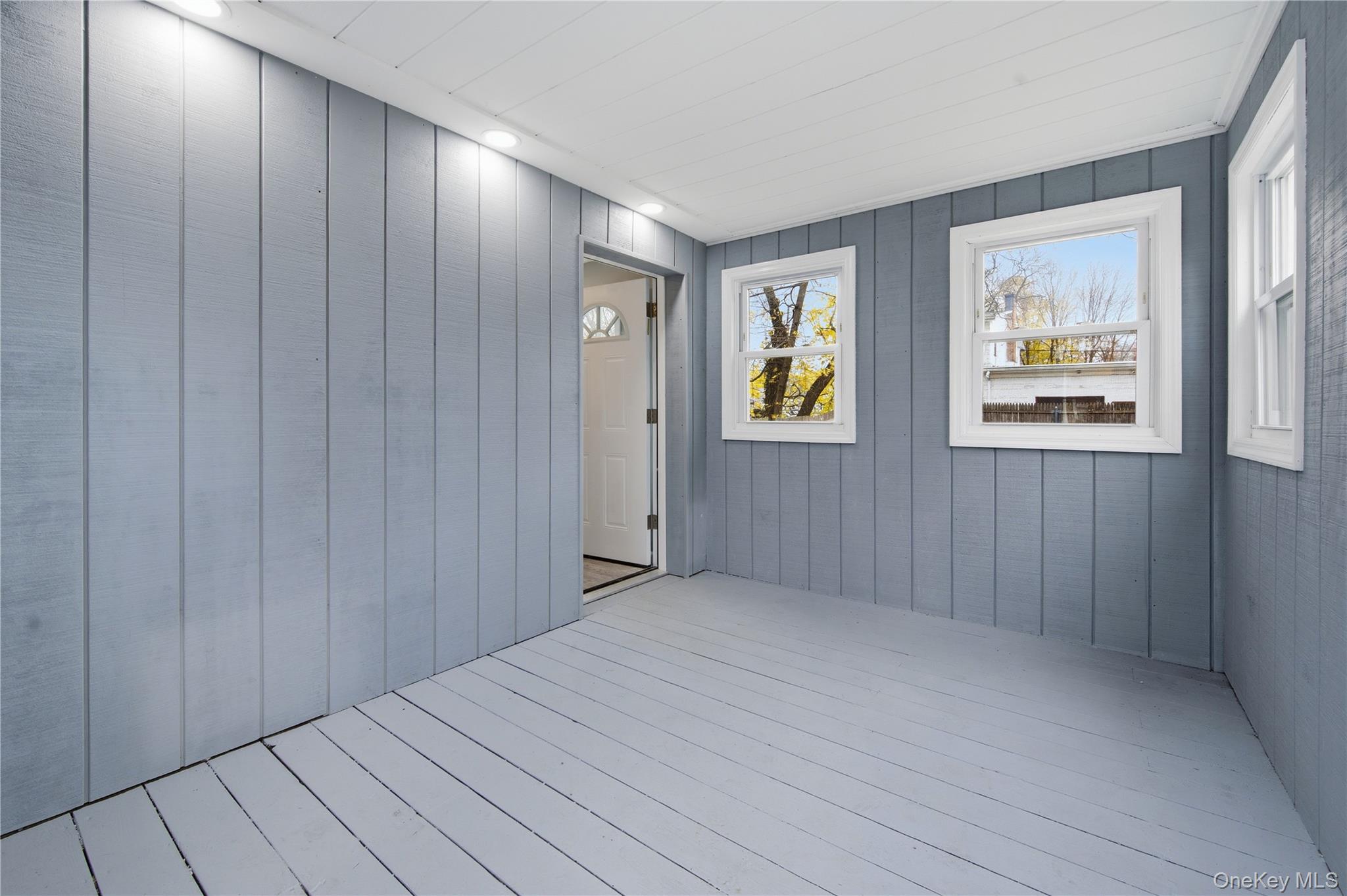 #20 photo, 700 Hallock Avenue, מחוז סאפוק Port Jefferson Station , NY 11776