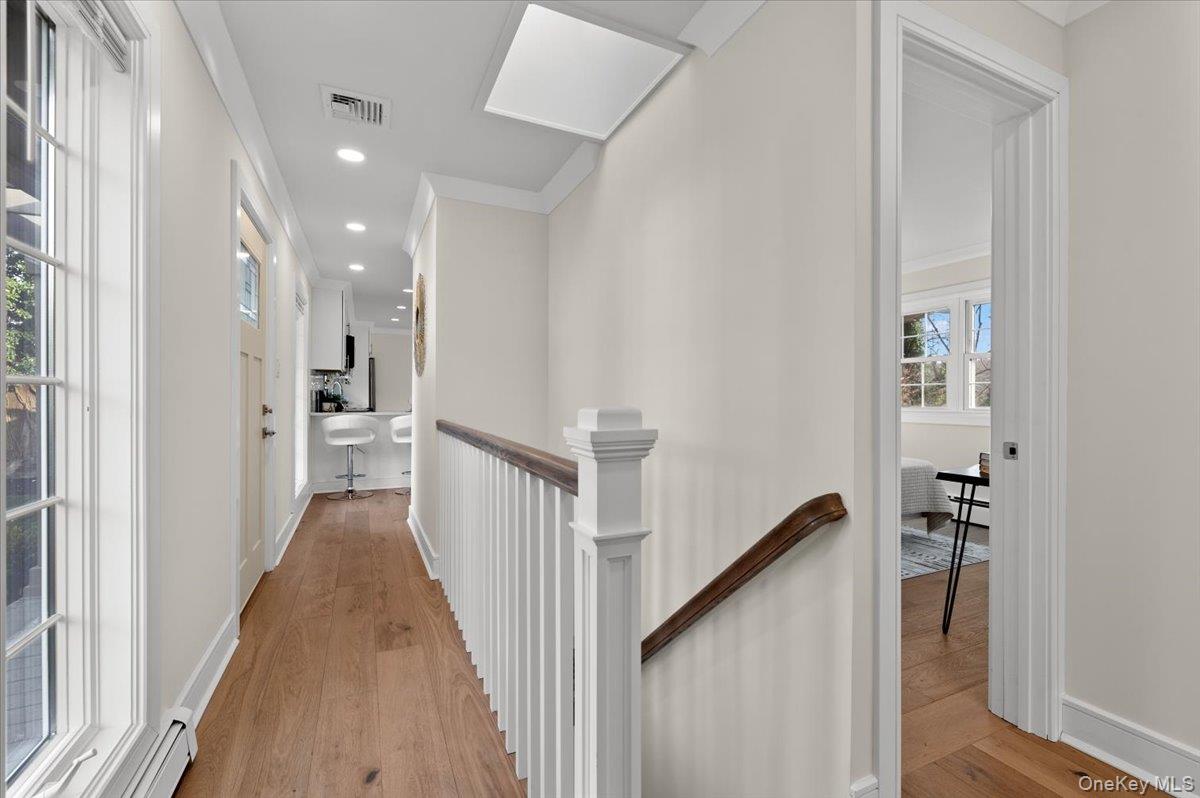 #19 photo, 27 Valley Avenue, 長島 Locust Valley , NY 11560