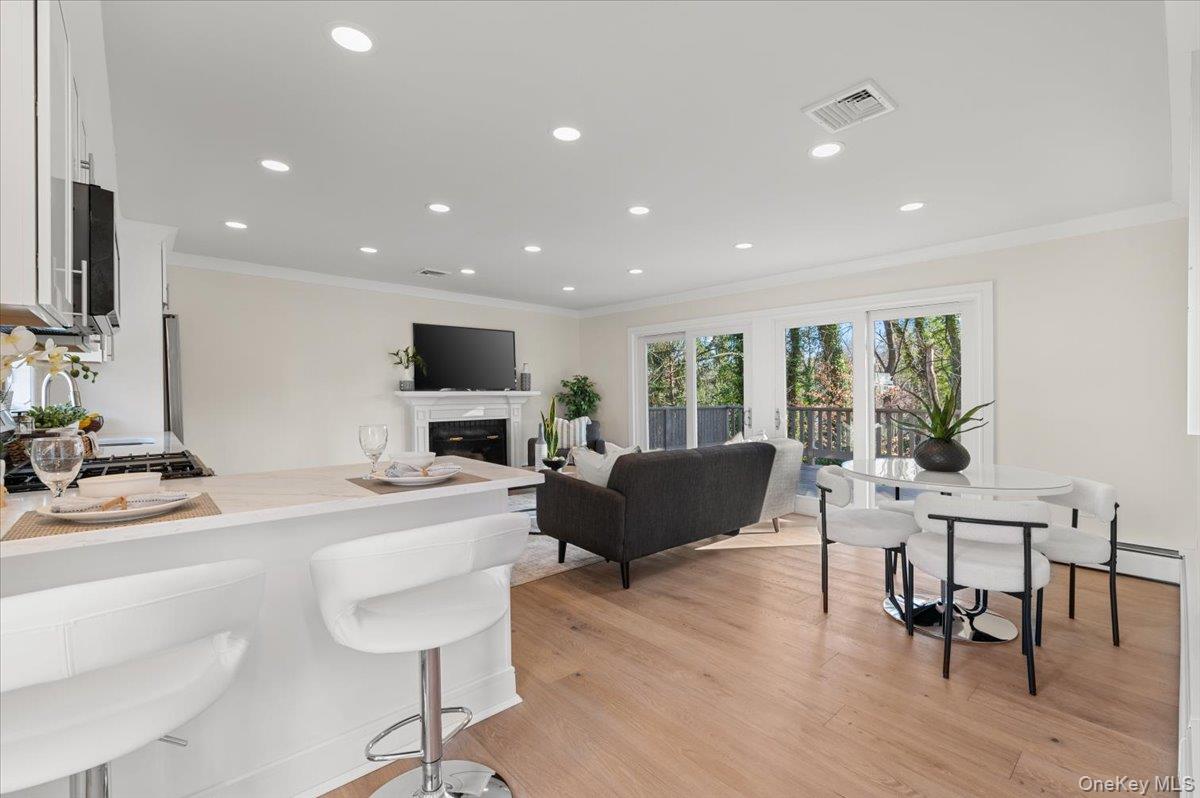 #7 photo, 27 Valley Avenue, 長島 Locust Valley , NY 11560