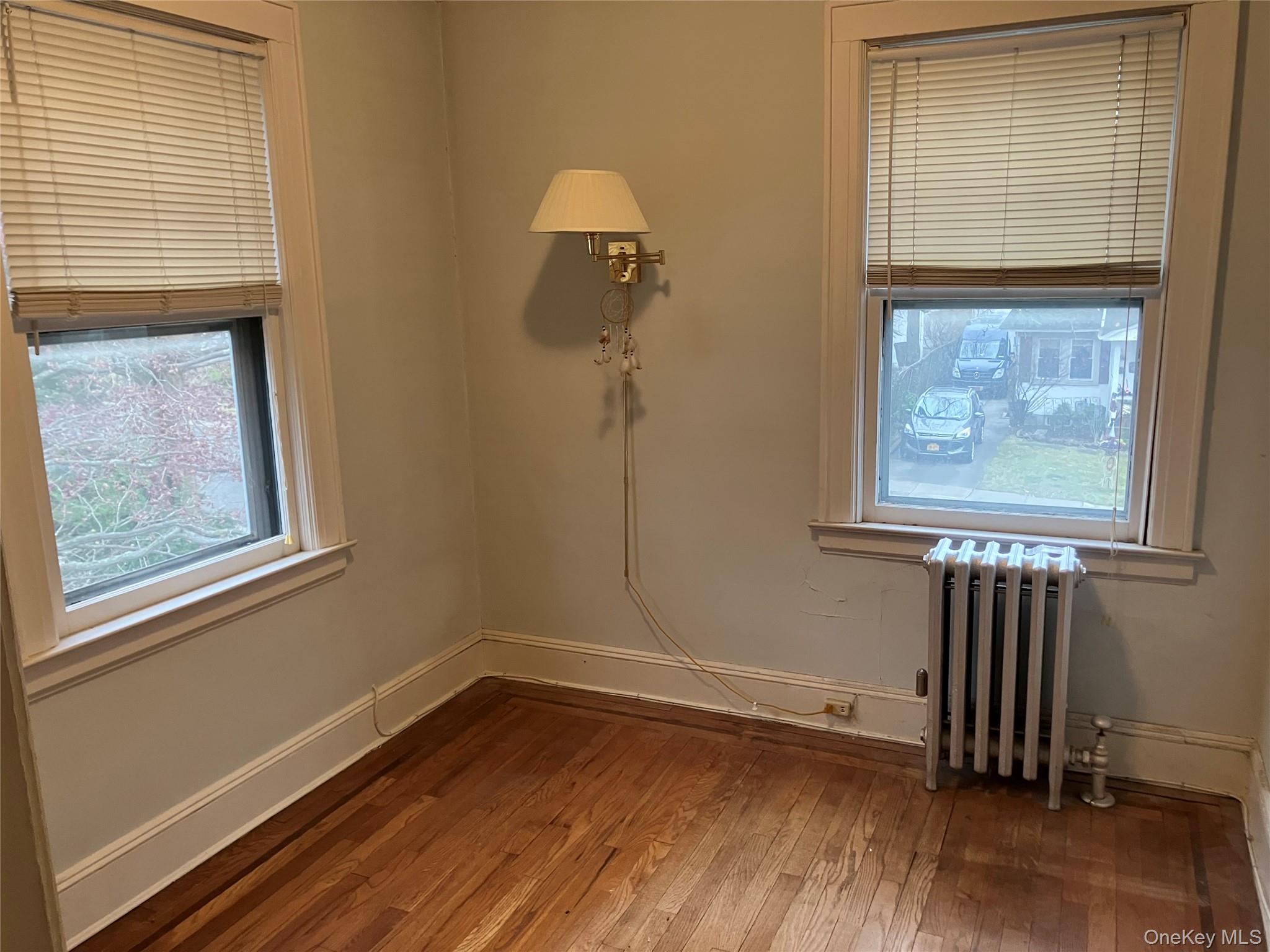 #19 photo, 4627 Jayson Avenue, Great Neck , NY 11020