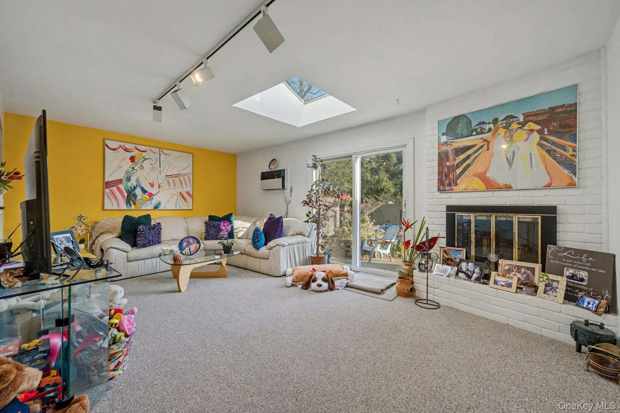 #14 photo, 111 Shinbone Lane, Commack , NY 11725