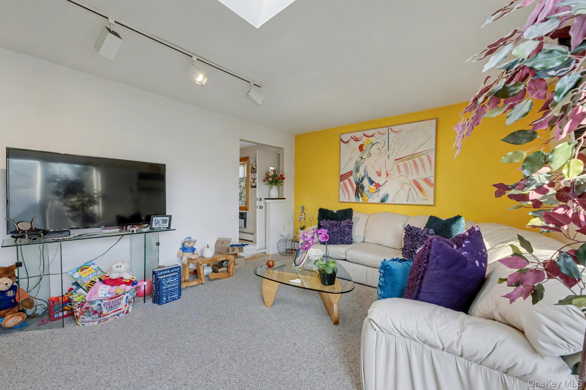 #15 photo, 111 Shinbone Lane, Commack , NY 11725