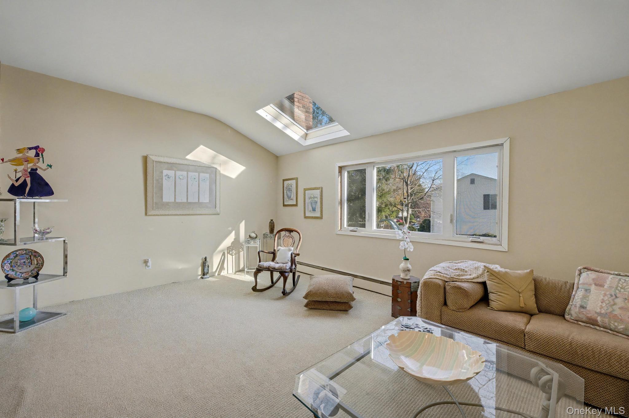 #17 photo, 111 Shinbone Lane, Commack , NY 11725