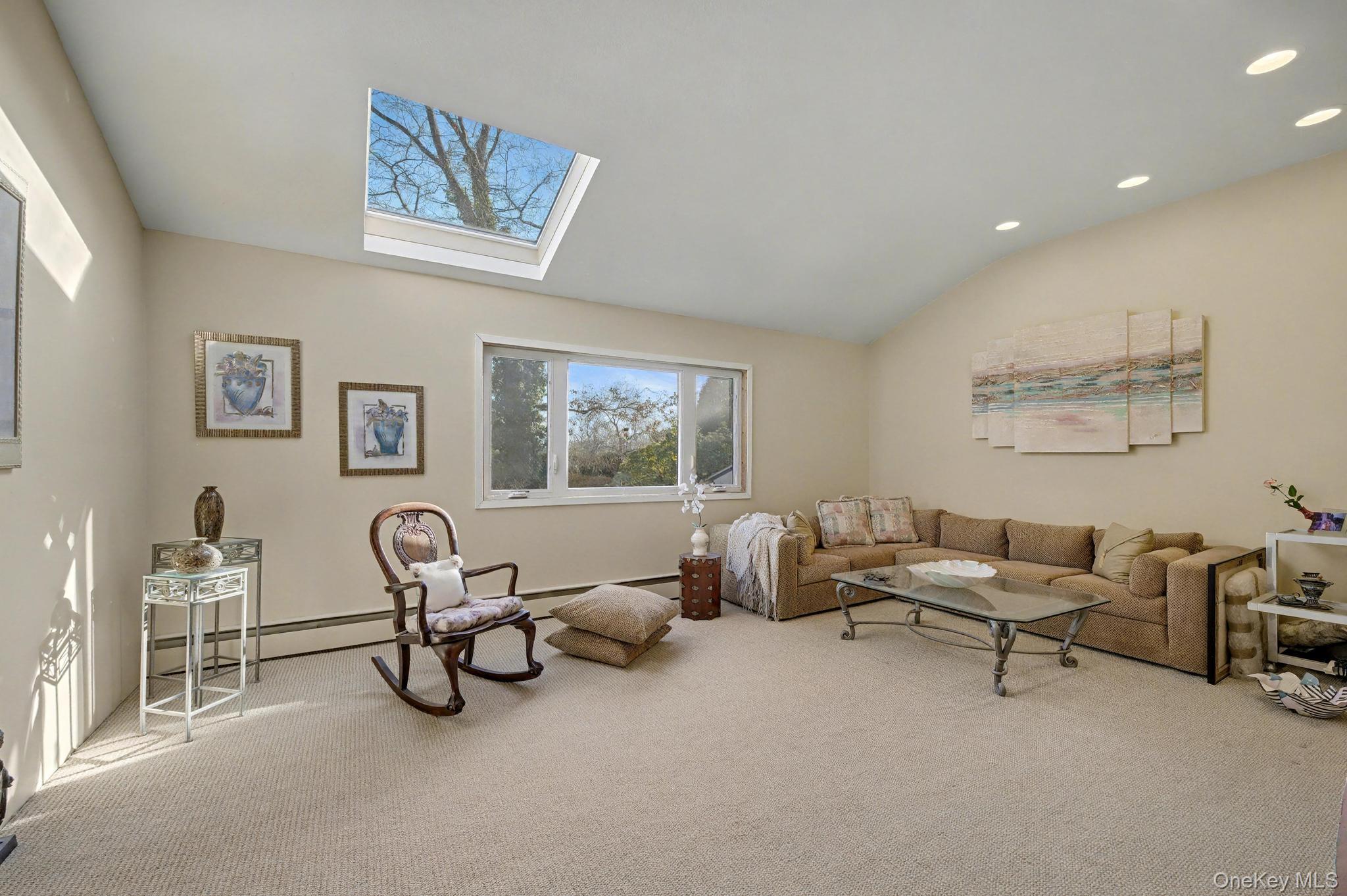 #18 photo, 111 Shinbone Lane, Commack , NY 11725