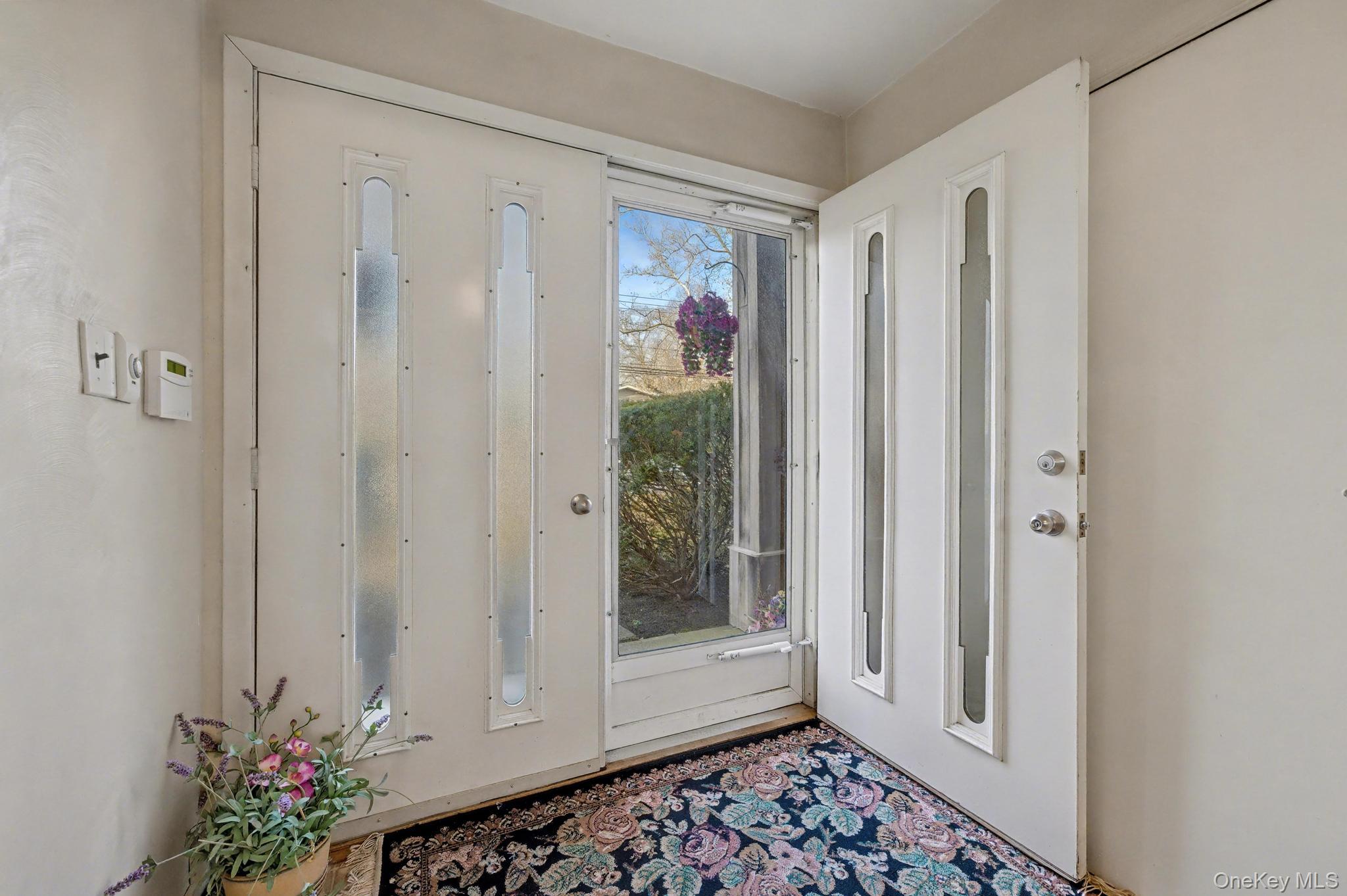 #3 photo, 111 Shinbone Lane, Commack , NY 11725