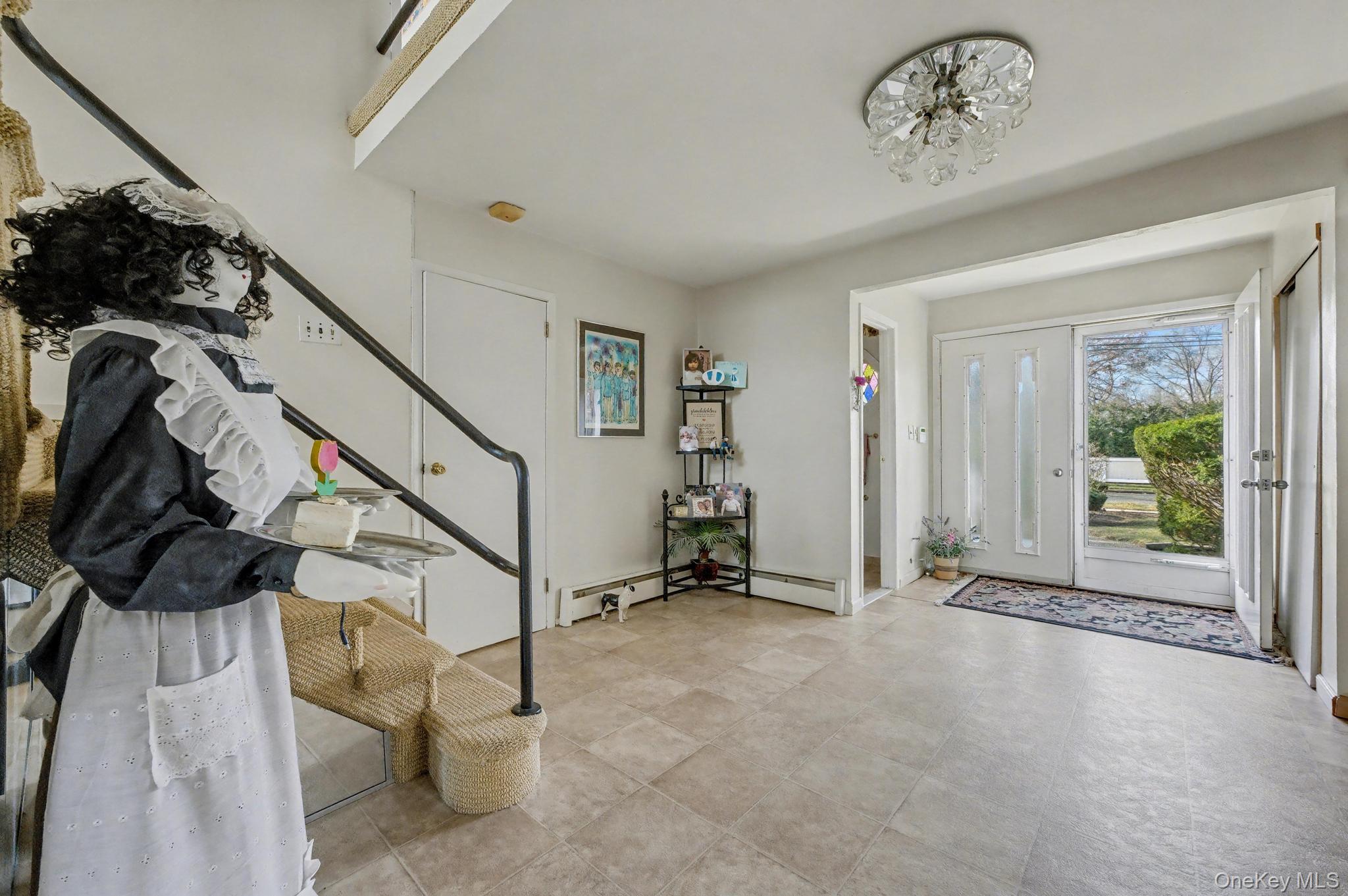 #4 photo, 111 Shinbone Lane, Commack , NY 11725