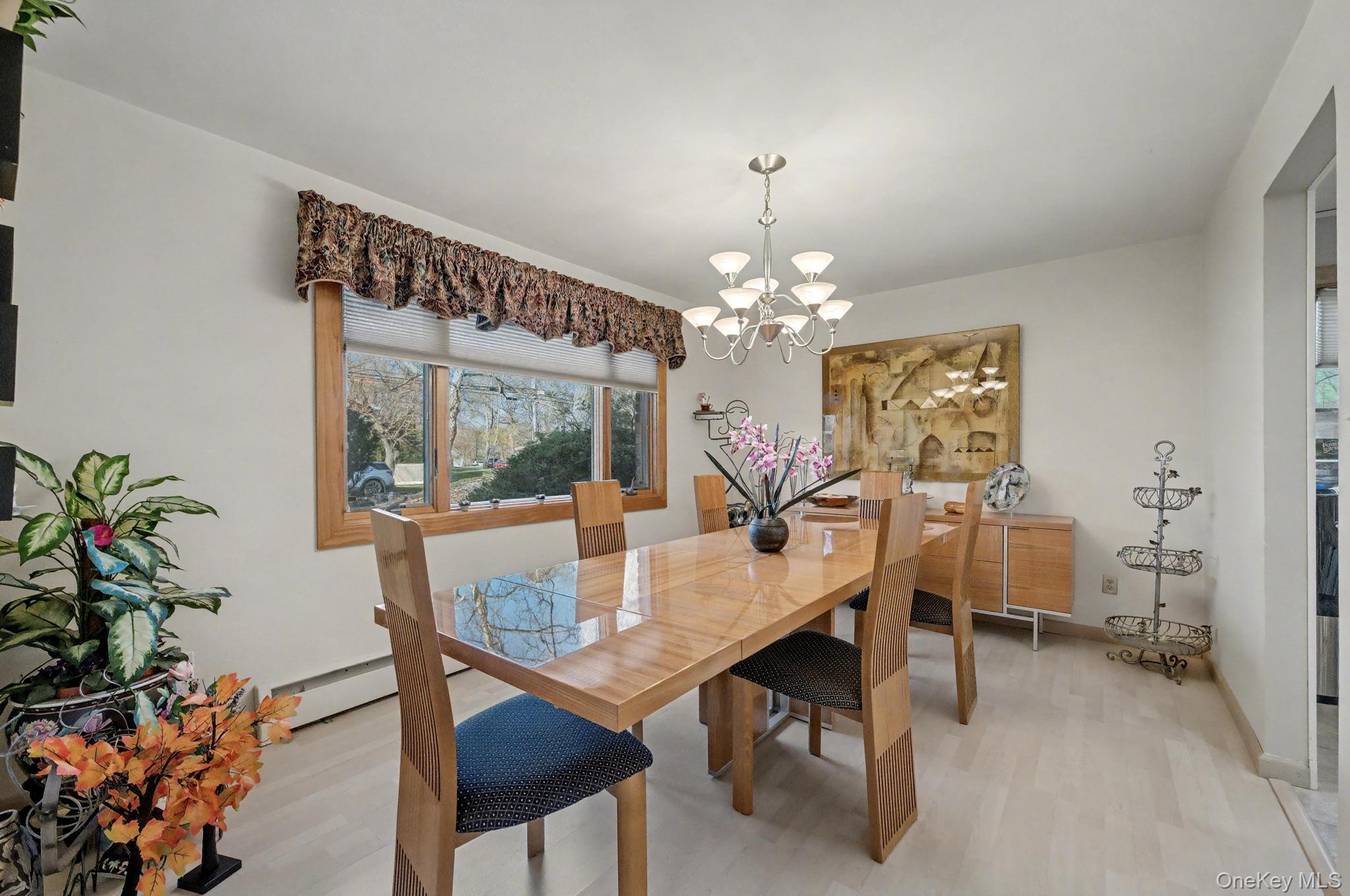 #8 photo, 111 Shinbone Lane, Commack , NY 11725