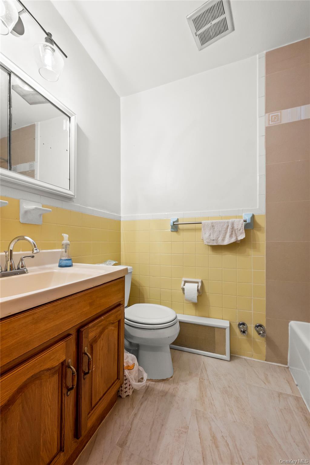 #12 photo, 94-44 45 Avenue, 皇后區 可樂娜 Corona , NY 11373