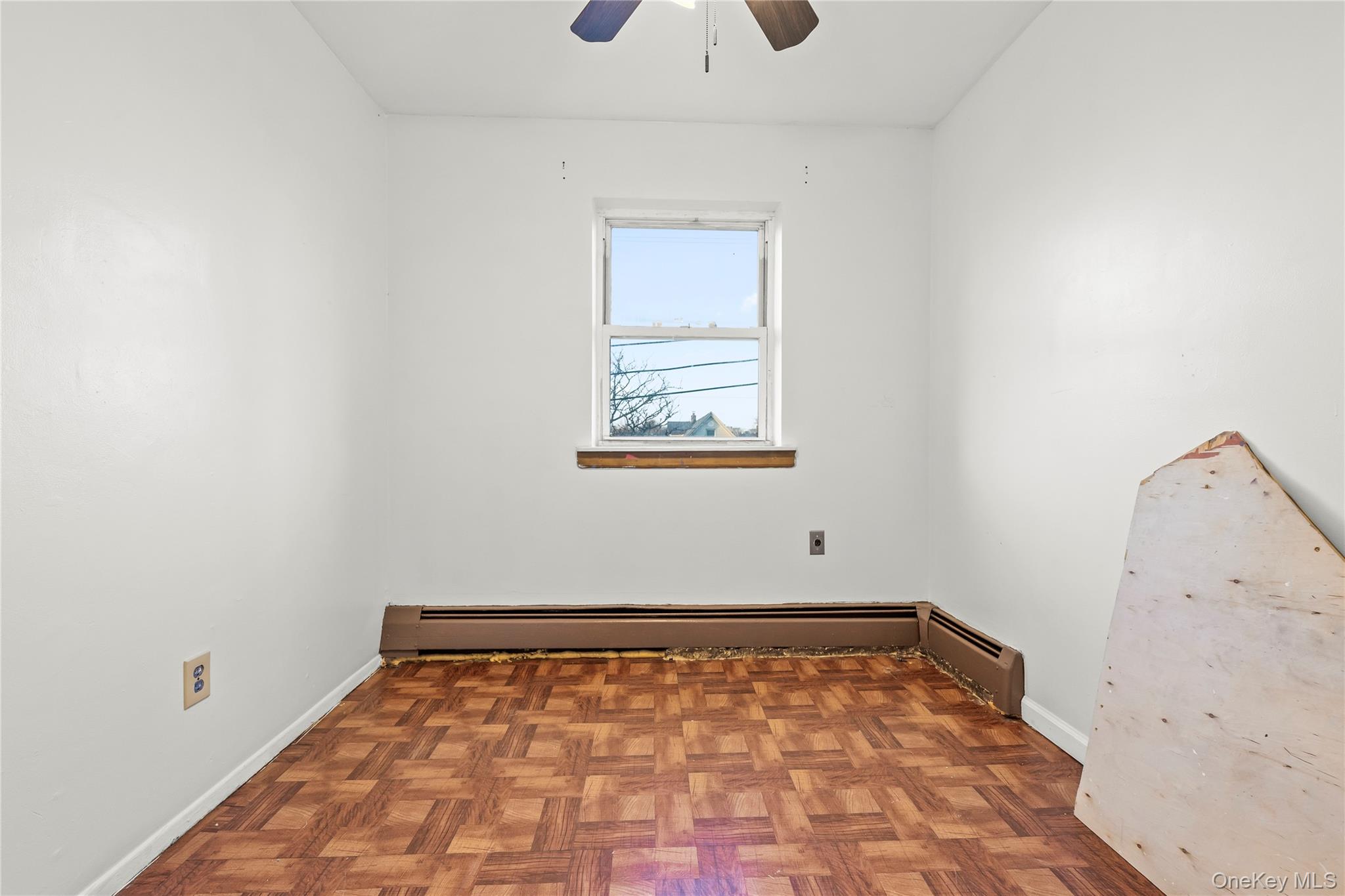 #8 photo, 94-44 45 Avenue, 皇后區 可樂娜 Corona , NY 11373