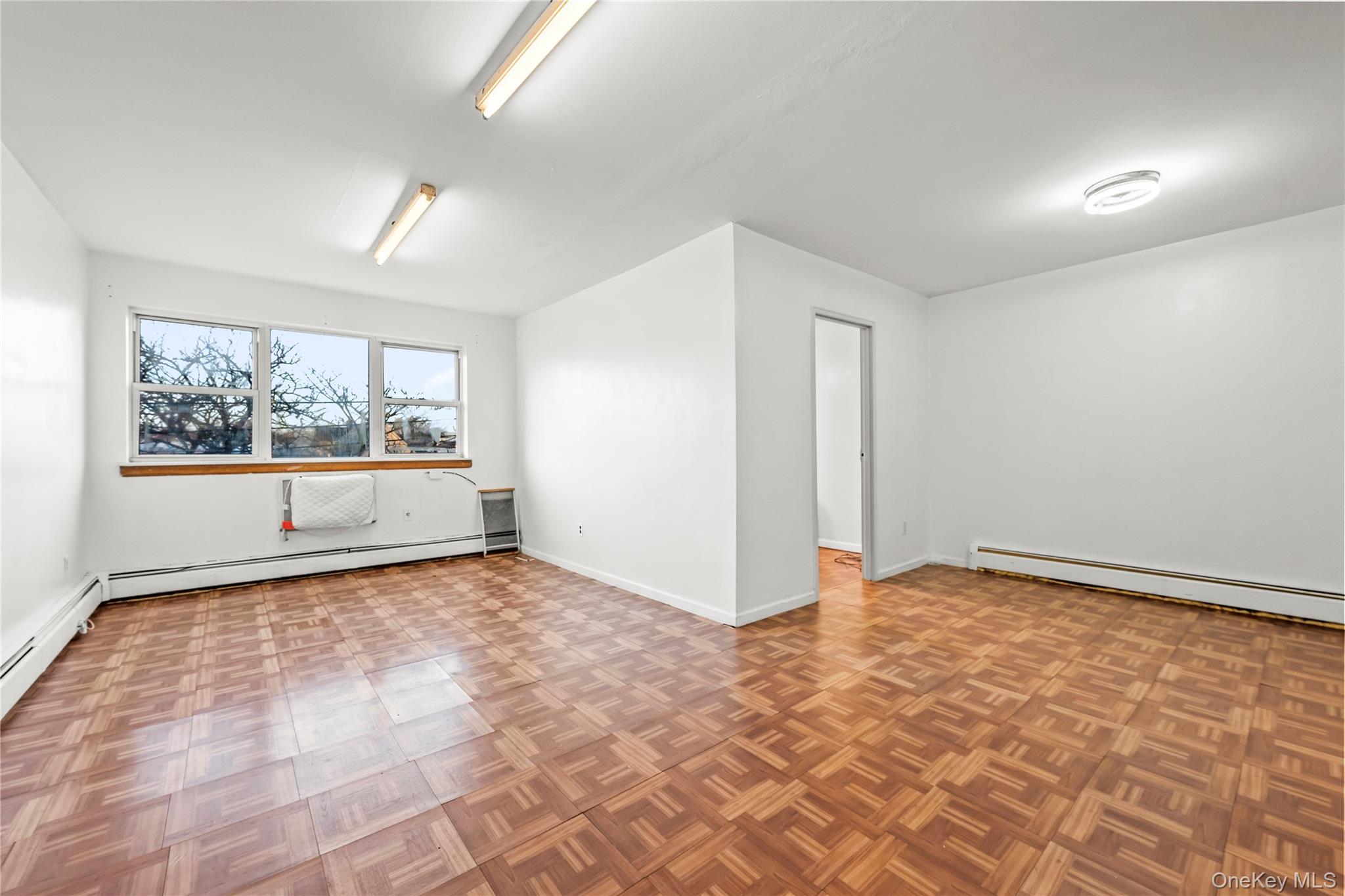 #9 photo, 94-44 45 Avenue, 皇后區 可樂娜 Corona , NY 11373