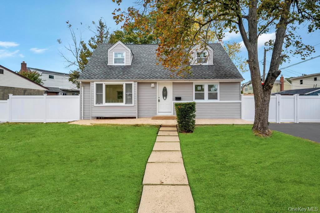 #2 photo, 2737 Sheila Court, East Meadow , NY 11554