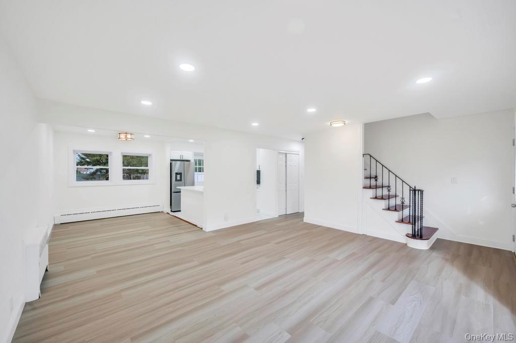 #4 photo, 2737 Sheila Court, East Meadow , NY 11554