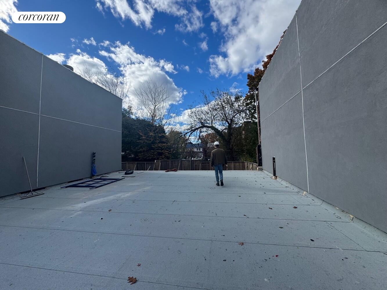 #2 photo, 788 E 37TH Street, הברונקס Farragut , NY 11210