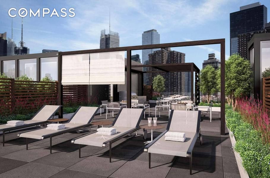 #11 photo, 540 W 49th Street, Hell's Kitchen , NY 10019