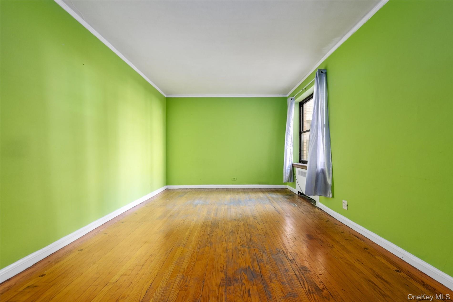 #2 photo, 251 Seaman Avenue, मैनहटन New York (Manhattan) , NY 10034