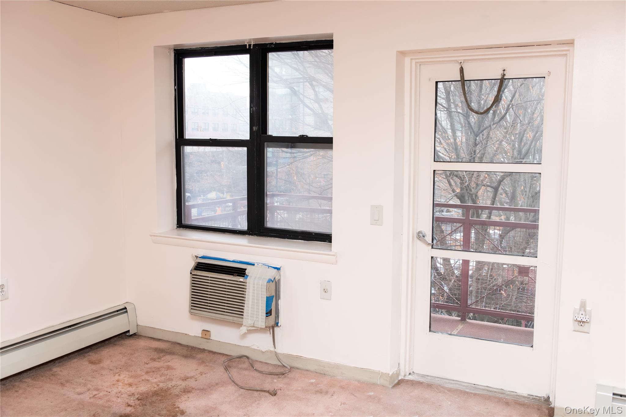 #14 photo, 1901 Madison Avenue, New York (Manhattan) , NY 10035