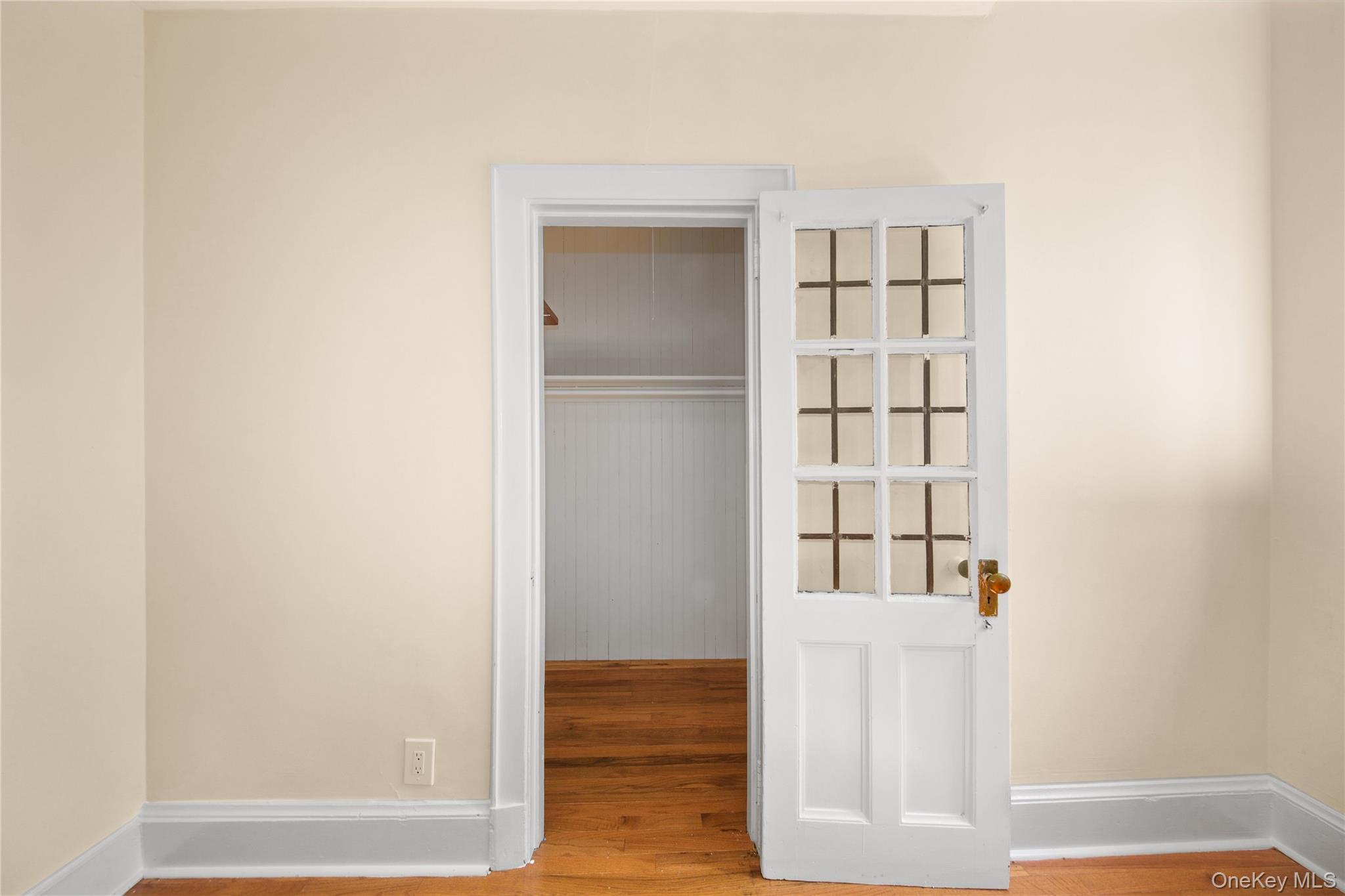 #12 photo, 207 Chateau Rive Street, Peekskill , NY 10566