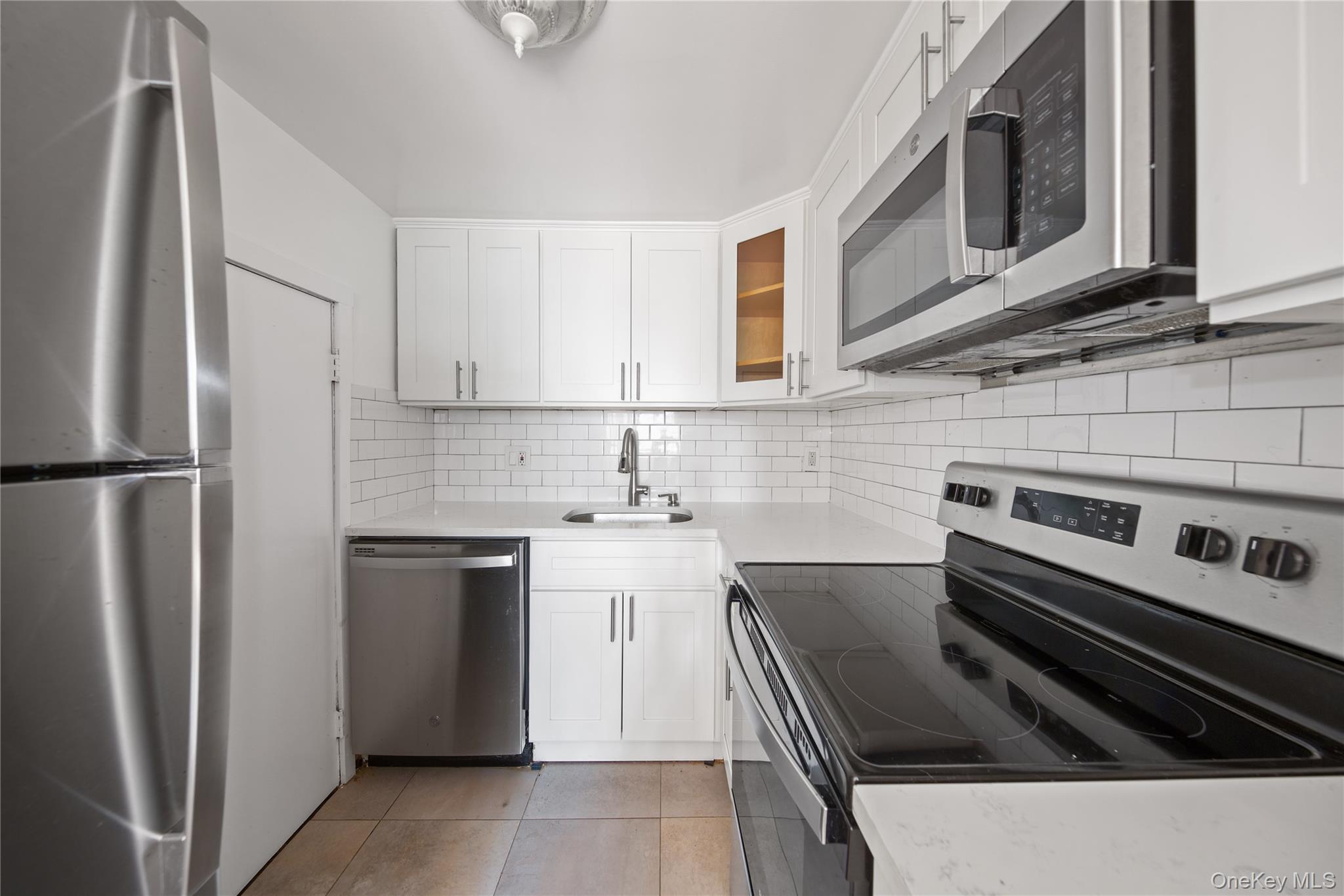 #8 photo, 207 Chateau Rive Street, Peekskill , NY 10566