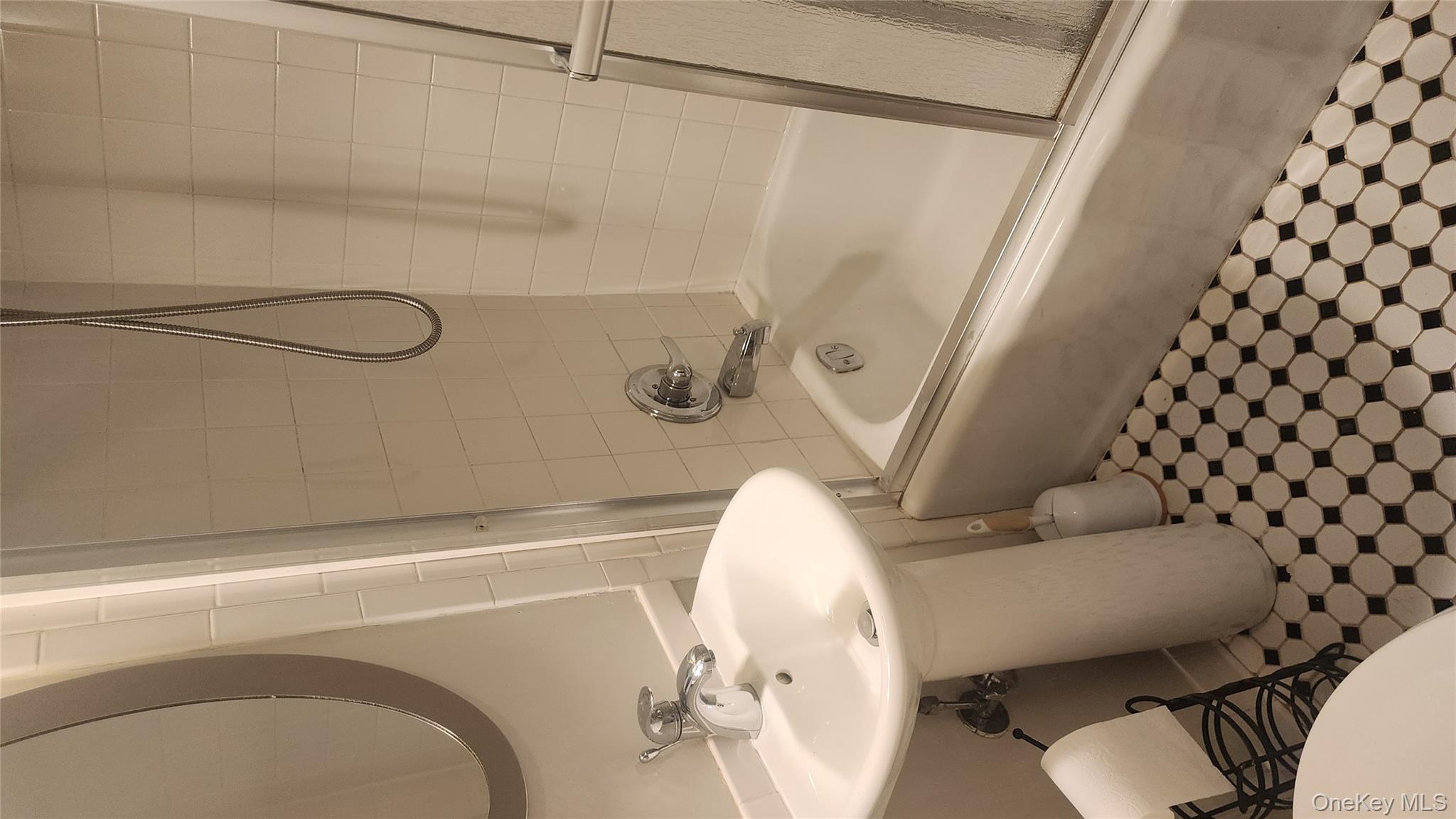 #15 photo, 135 Harrison, Harrison , NY 10528