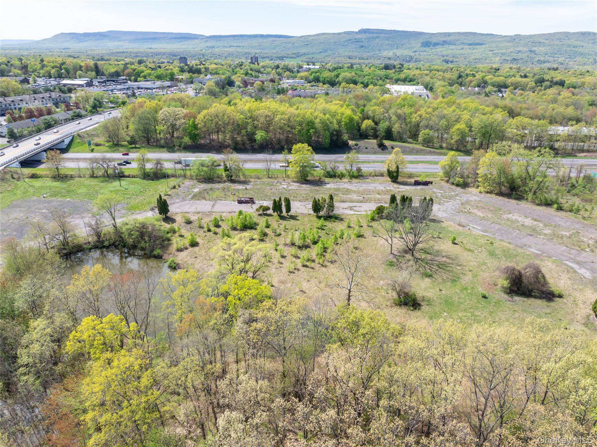 #16 photo, 403 Main Street, New Paltz , NY 12561