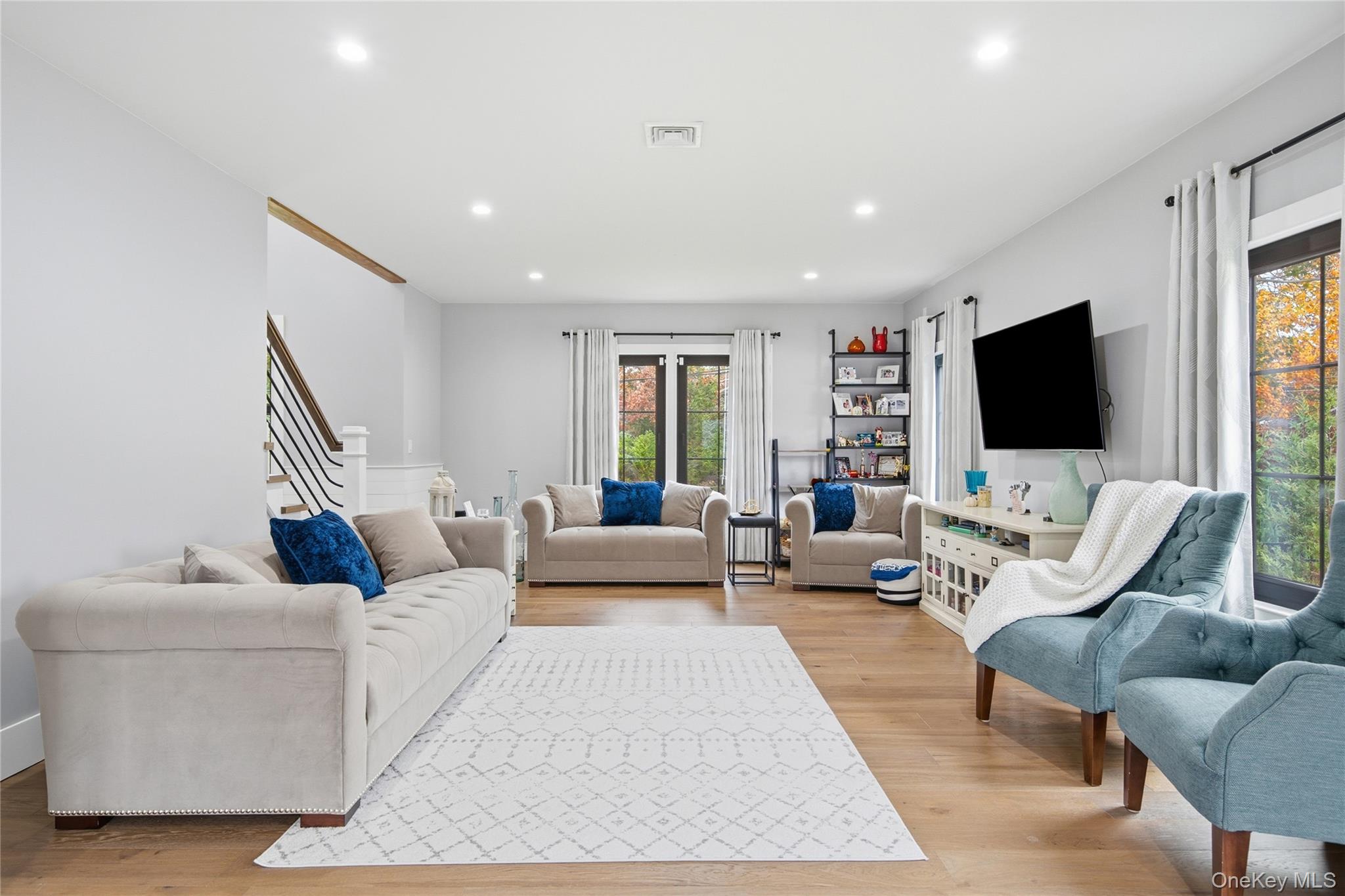 #16 photo, 18 Timberpoint Road, East Islip , NY 11730