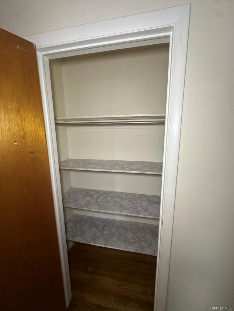 #14 photo, 29 Hendrick Avenue, Glen Cove , NY 11542