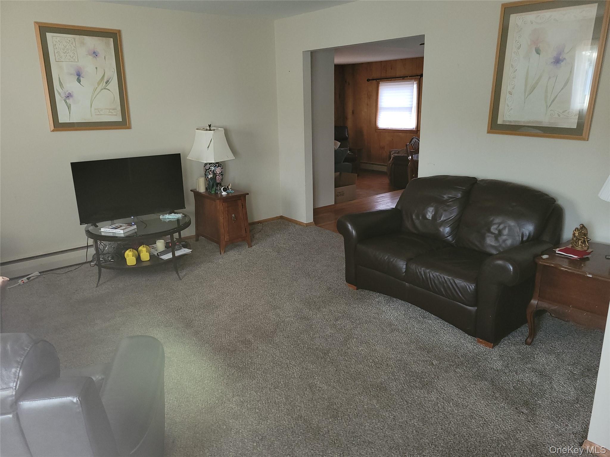 #3 photo, 65 Marie Street, מחוז סאפוק Lindenhurst , NY 11757