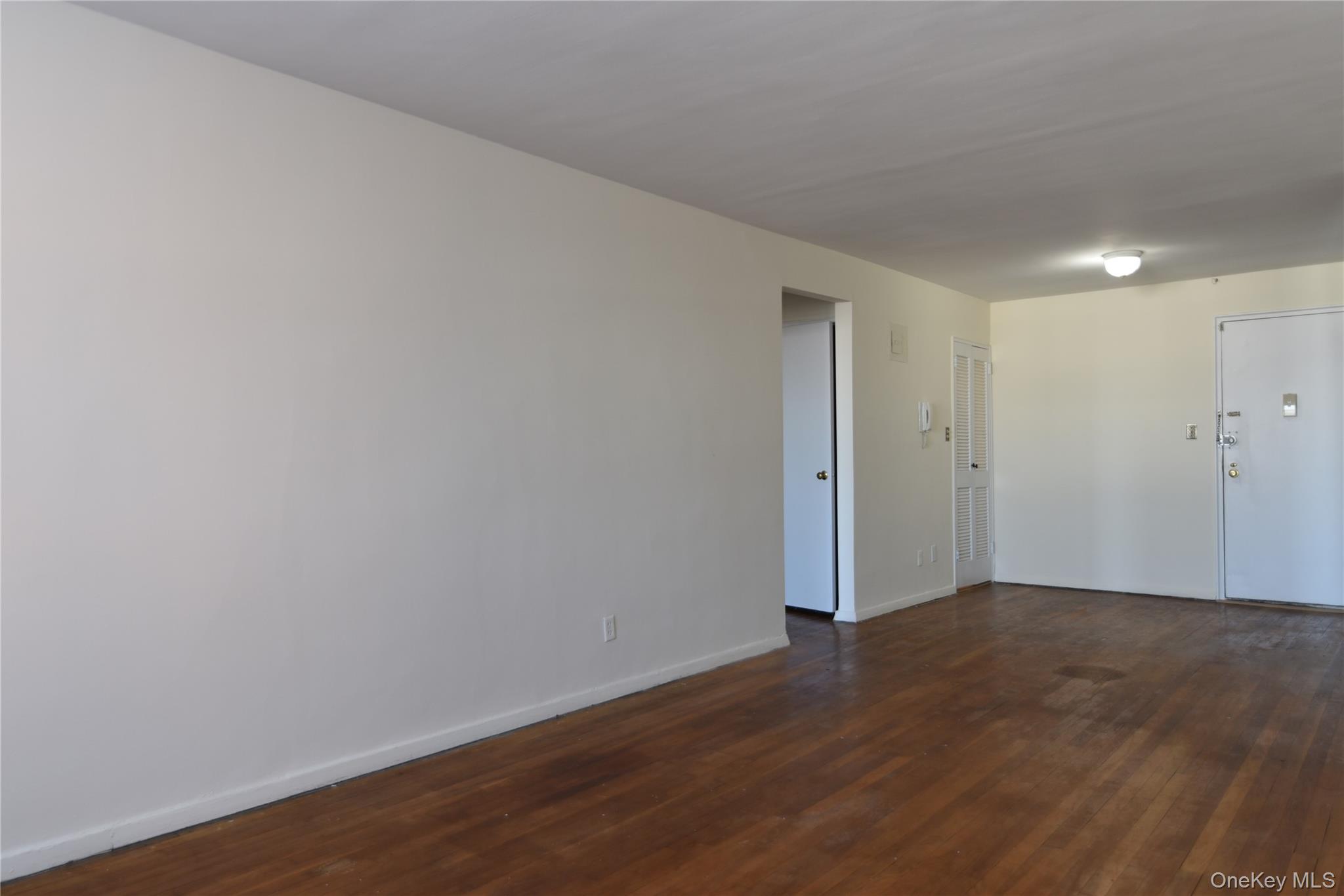 #15 photo, 54-44 Little Neck Parkway, Little Neck , NY 11362