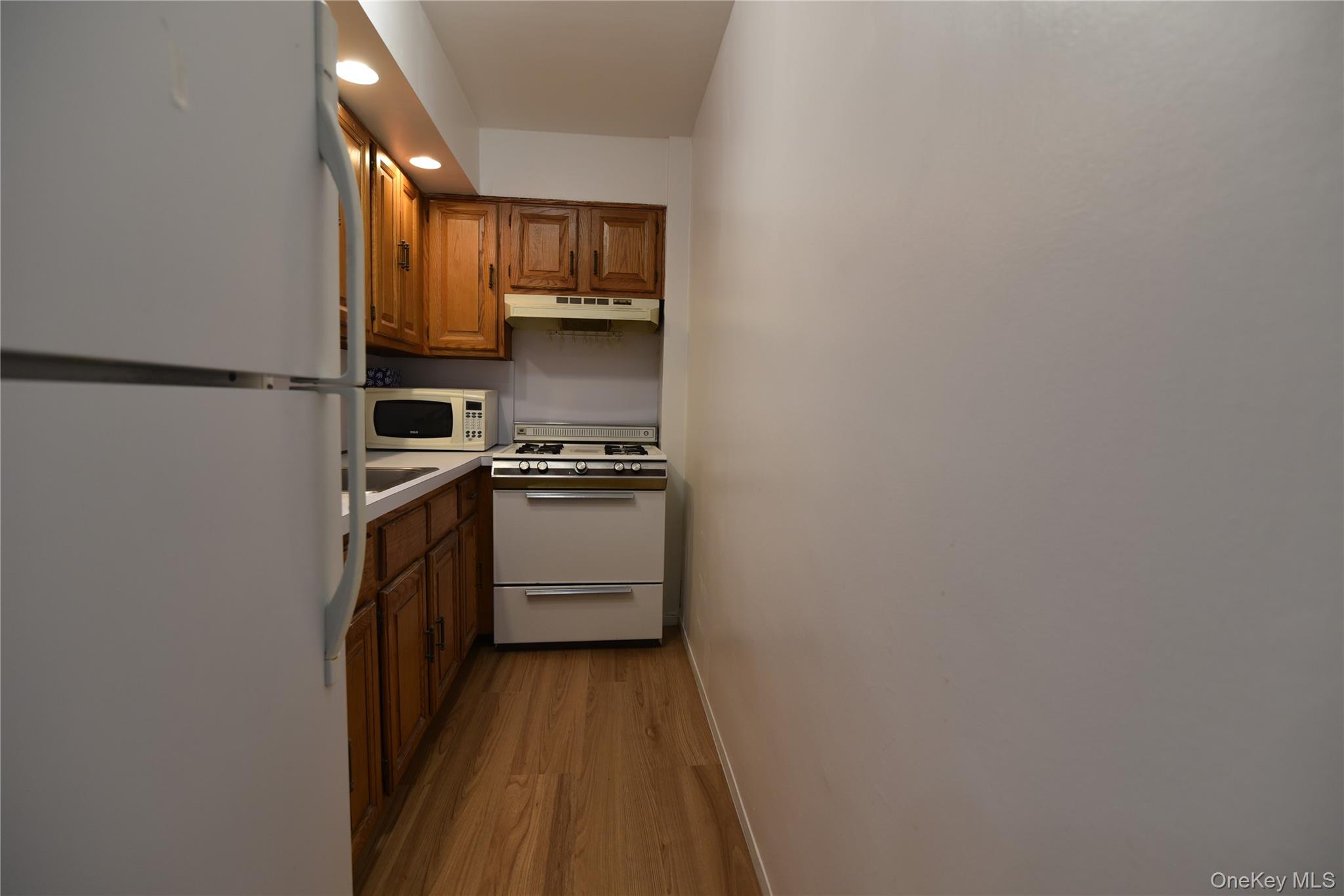 #16 photo, 54-44 Little Neck Parkway, Little Neck , NY 11362