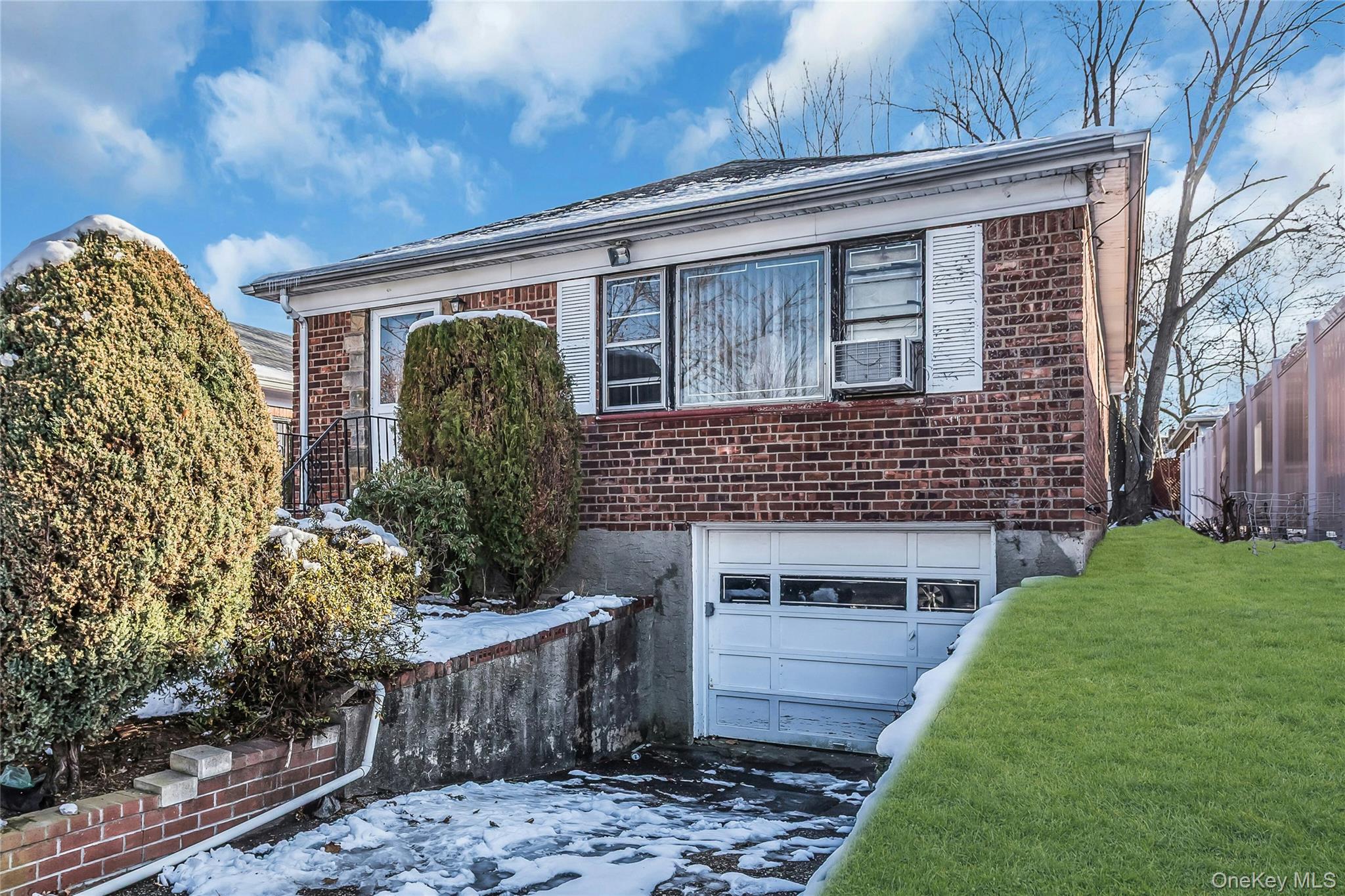 #2 photo, 20124 24th Avenue, Bayside , NY 11360