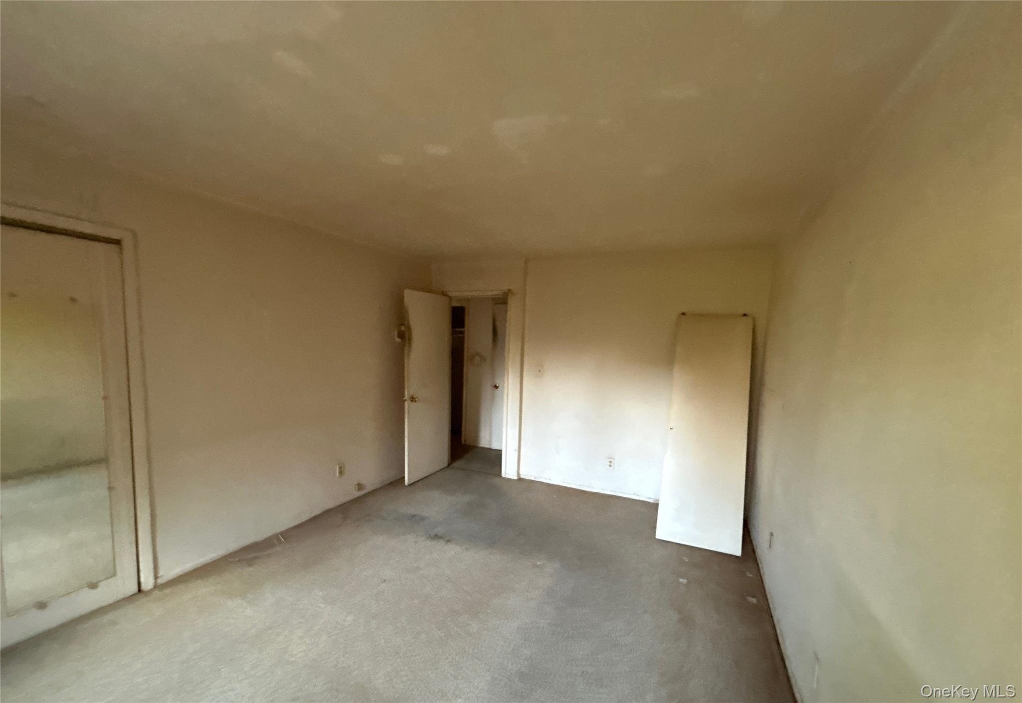 #11 photo, 2453 Union Boulevard, Islip , NY 11751