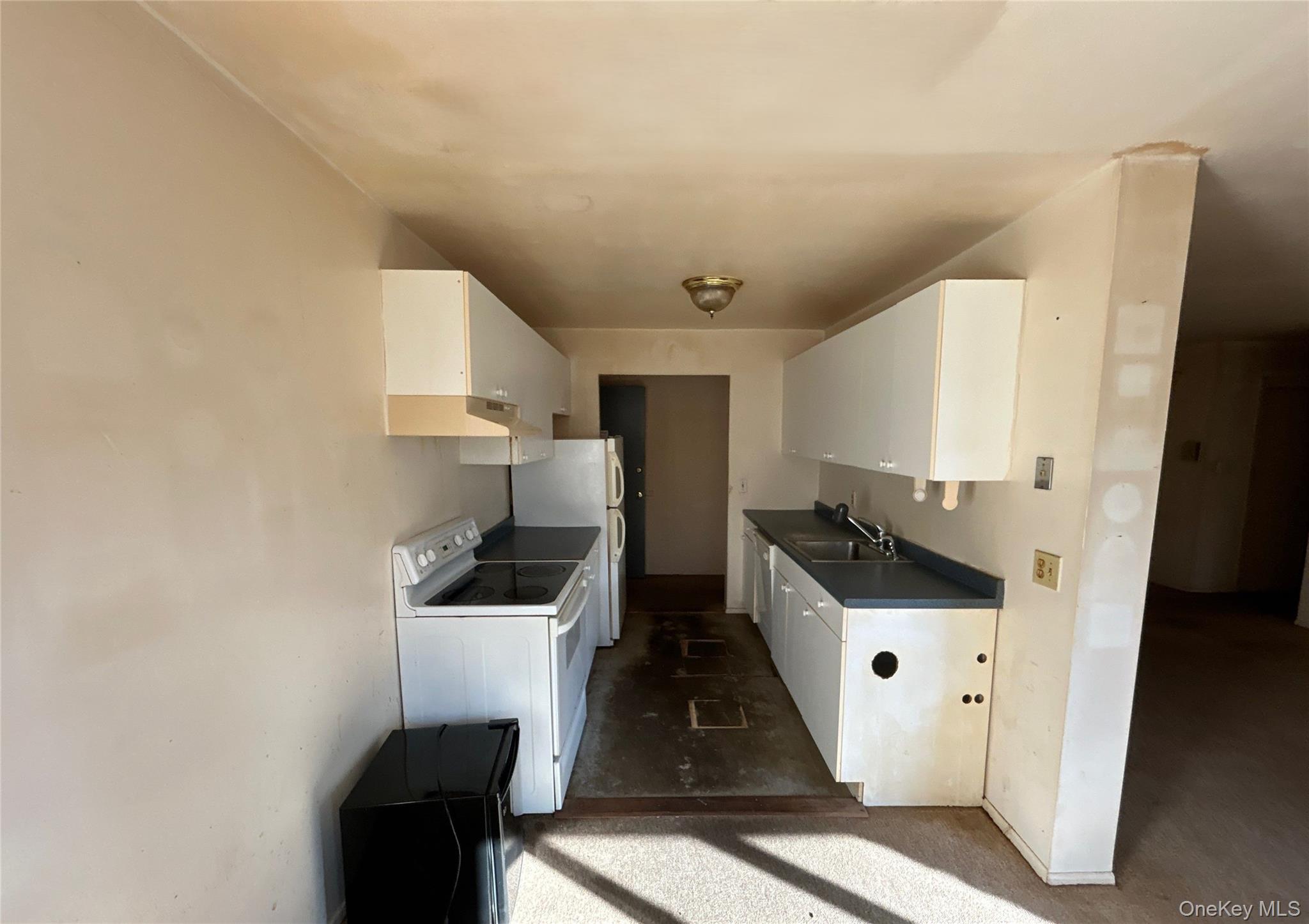 #5 photo, 2453 Union Boulevard, Islip , NY 11751