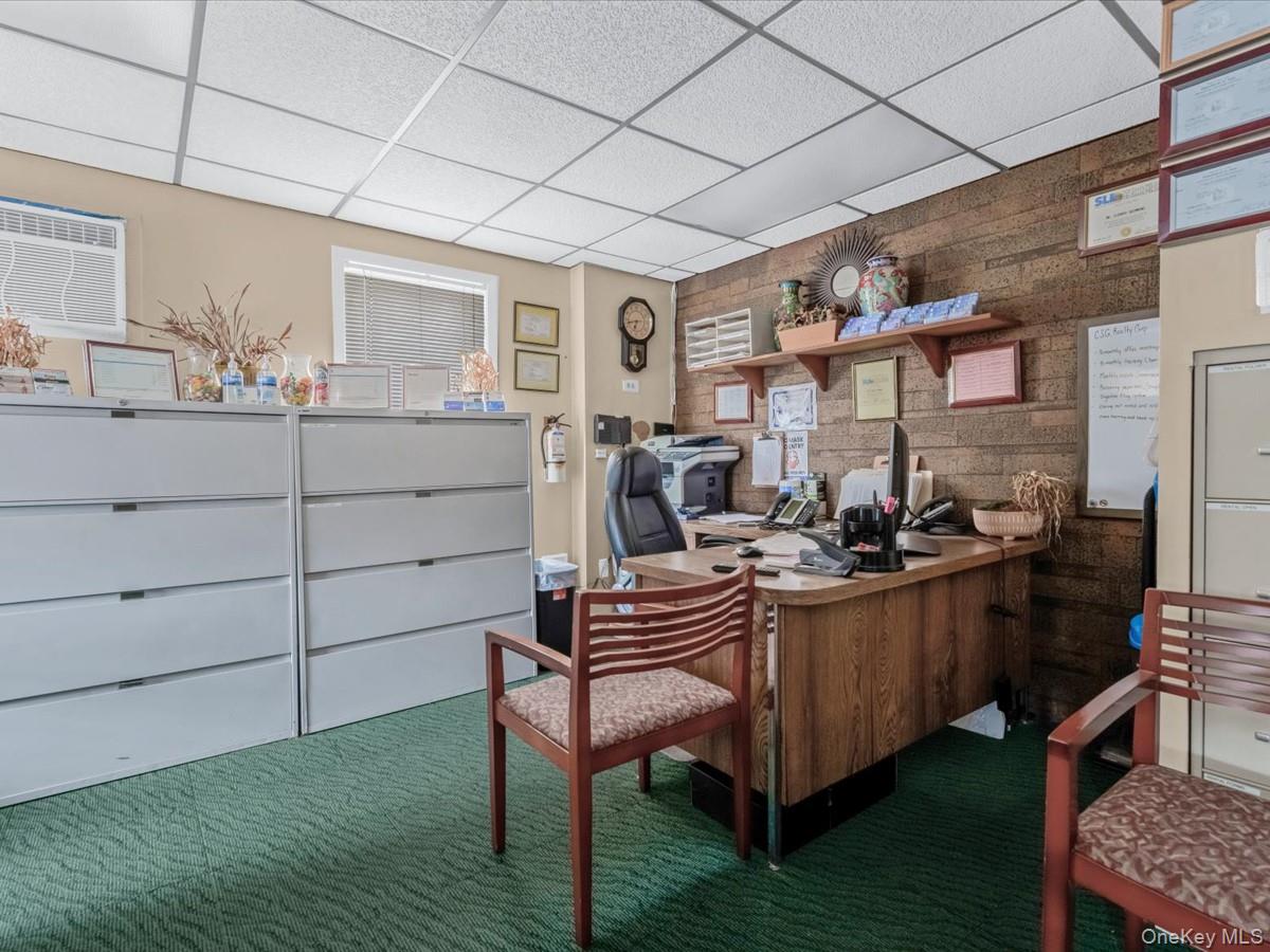 #13 photo, 107-01 Rockaway Boulevard, Ozone Park , NY 11417