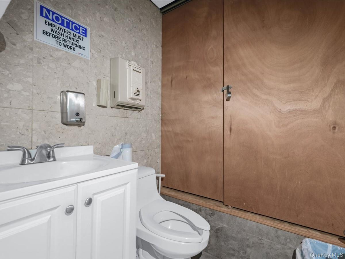 #16 photo, 107-01 Rockaway Boulevard, Ozone Park , NY 11417