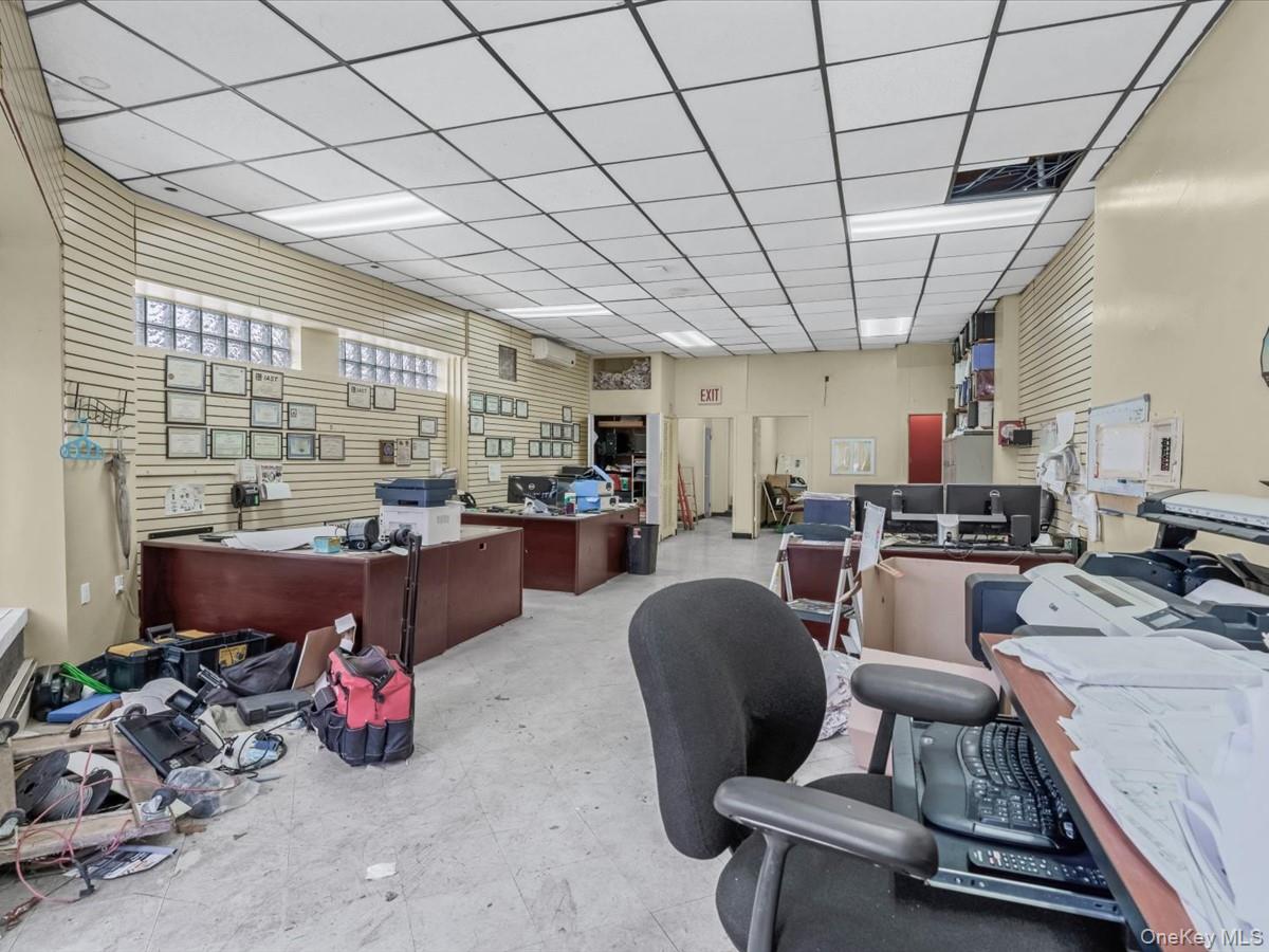 #4 photo, 107-01 Rockaway Boulevard, Ozone Park , NY 11417