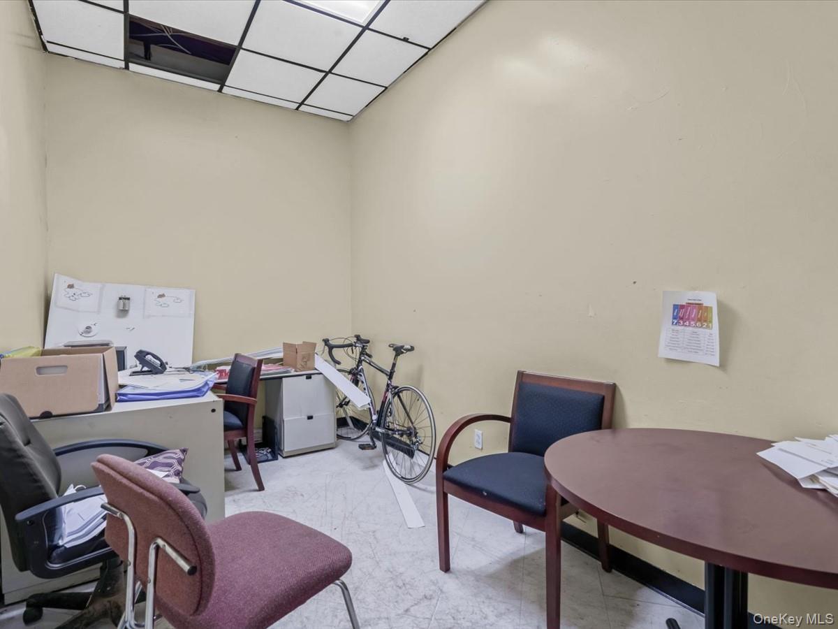 #8 photo, 107-01 Rockaway Boulevard, Ozone Park , NY 11417