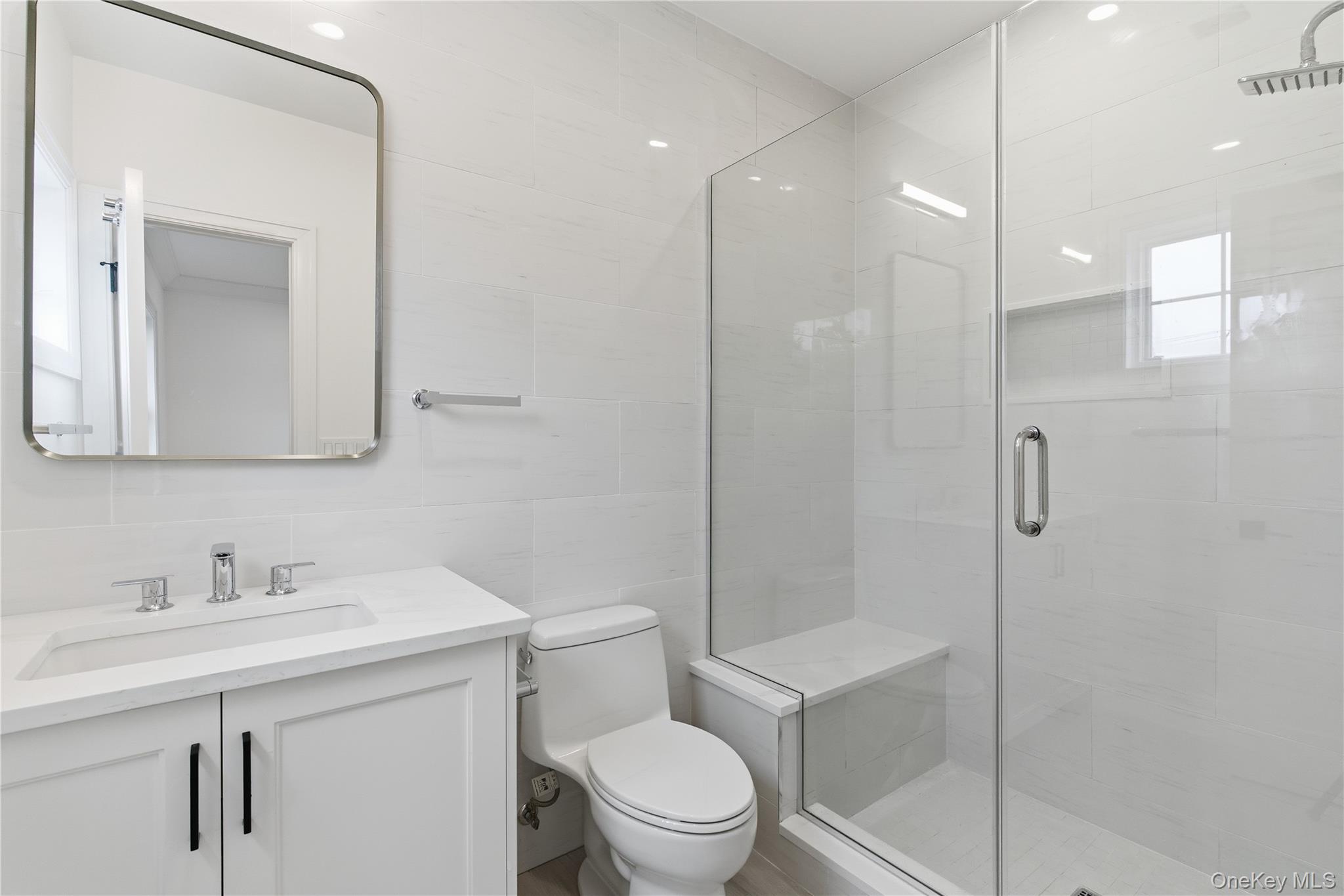 #11 photo, 42 Alice Court, 長島 East Rockaway , NY 11518