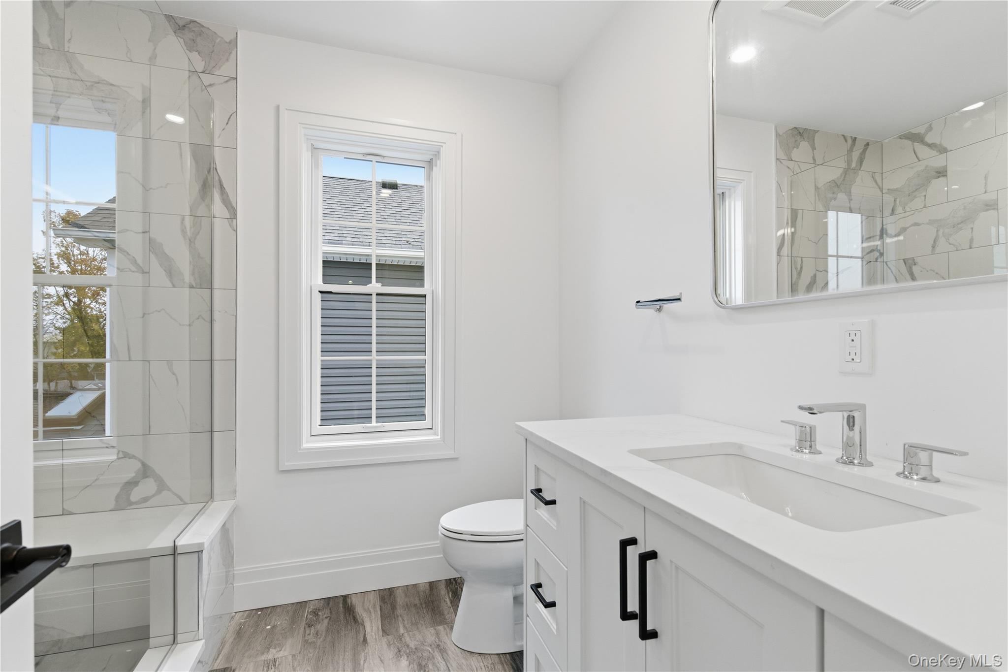 #16 photo, 42 Alice Court, 長島 East Rockaway , NY 11518