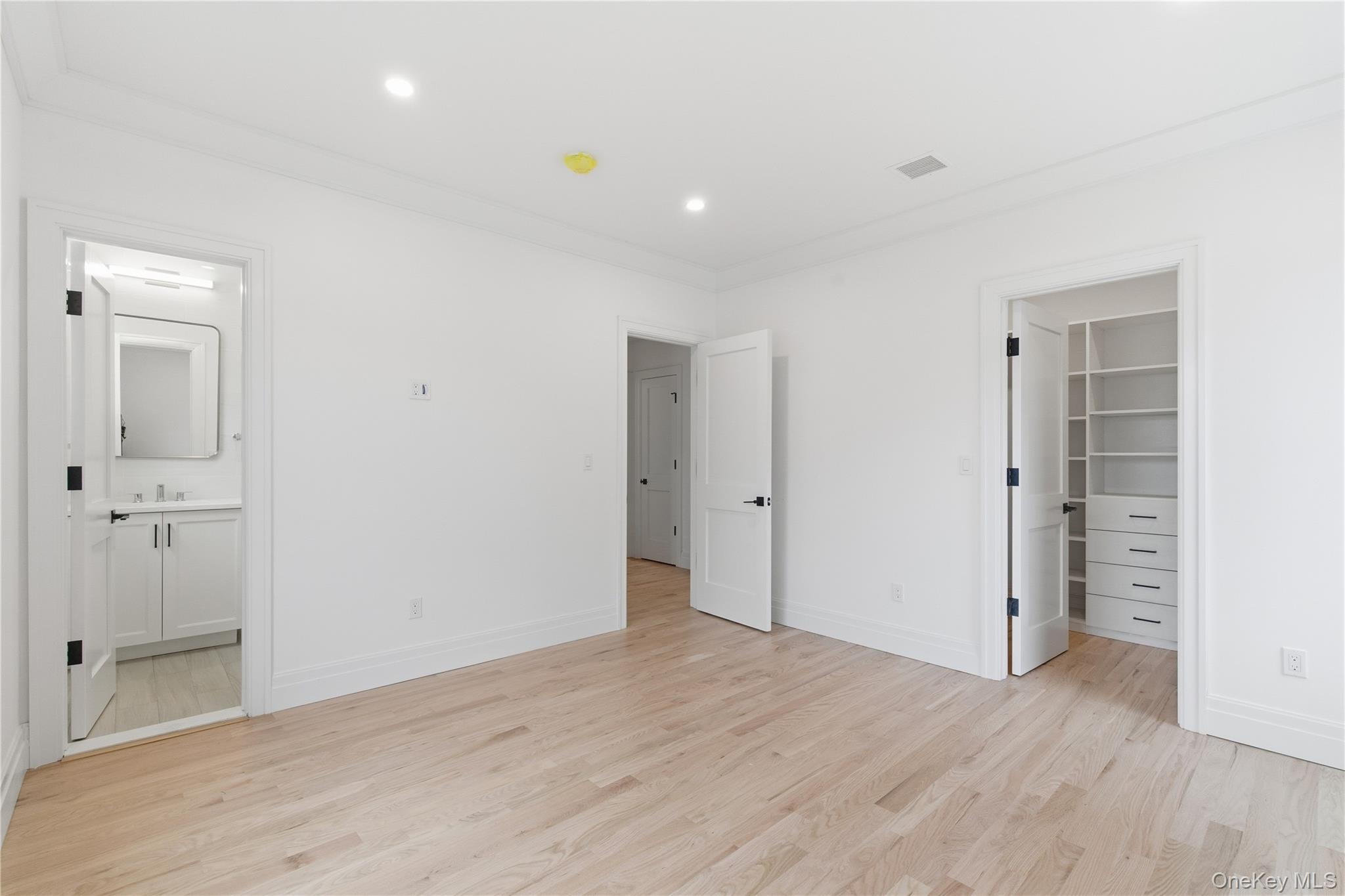 #9 photo, 42 Alice Court, 長島 East Rockaway , NY 11518