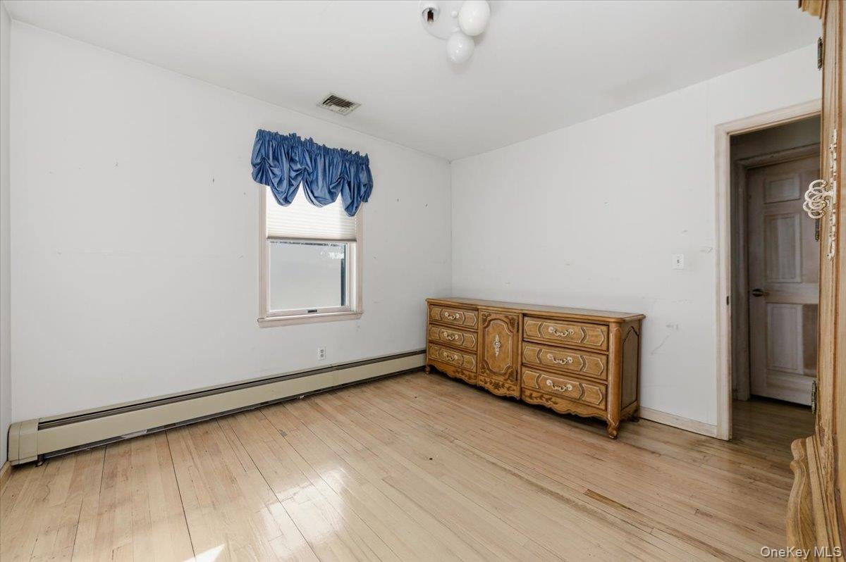 #17 photo, 467 W Broadway, Cedarhurst , NY 11516