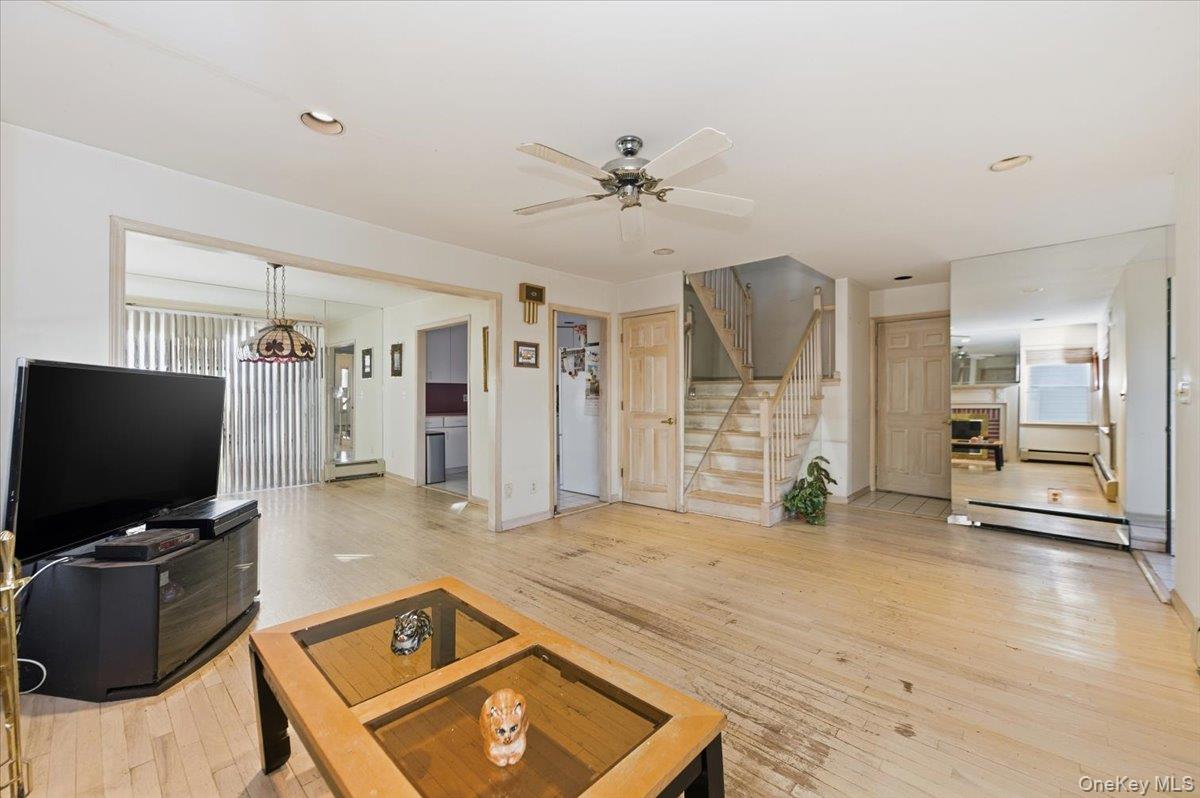 #6 photo, 467 W Broadway, Cedarhurst , NY 11516