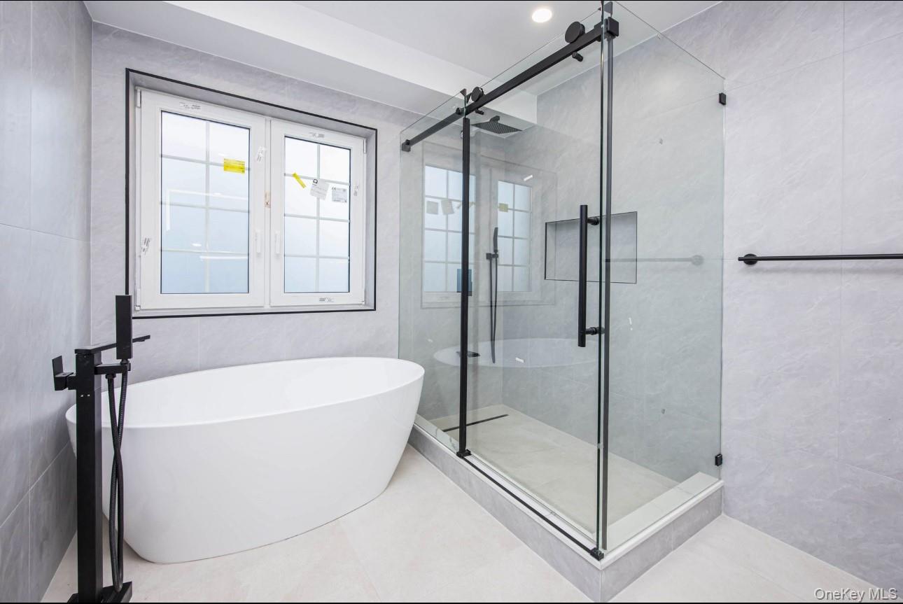 #11 photo, 40-11 202nd Street, Bayside , NY 11361