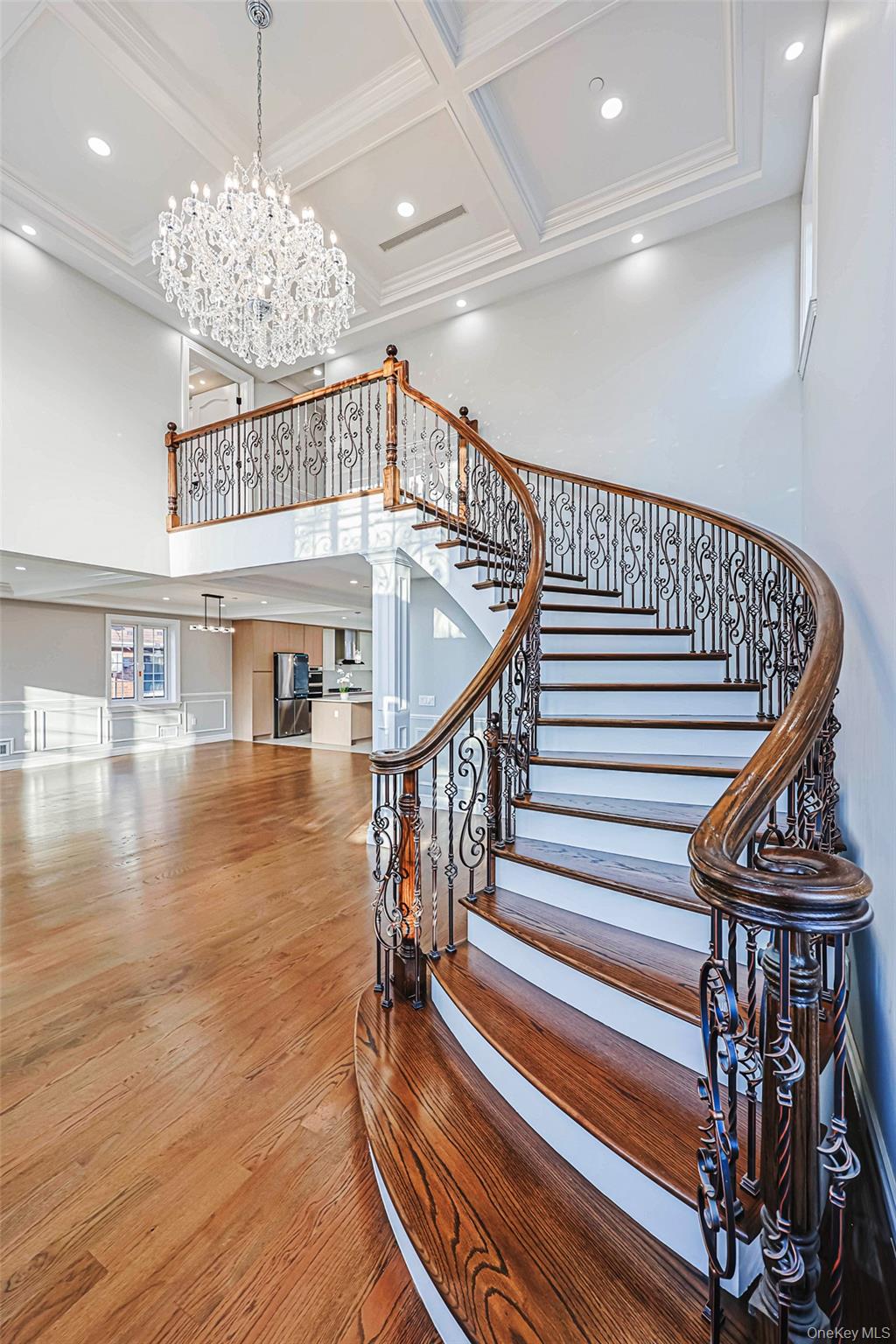 #17 photo, 40-11 202nd Street, Bayside , NY 11361