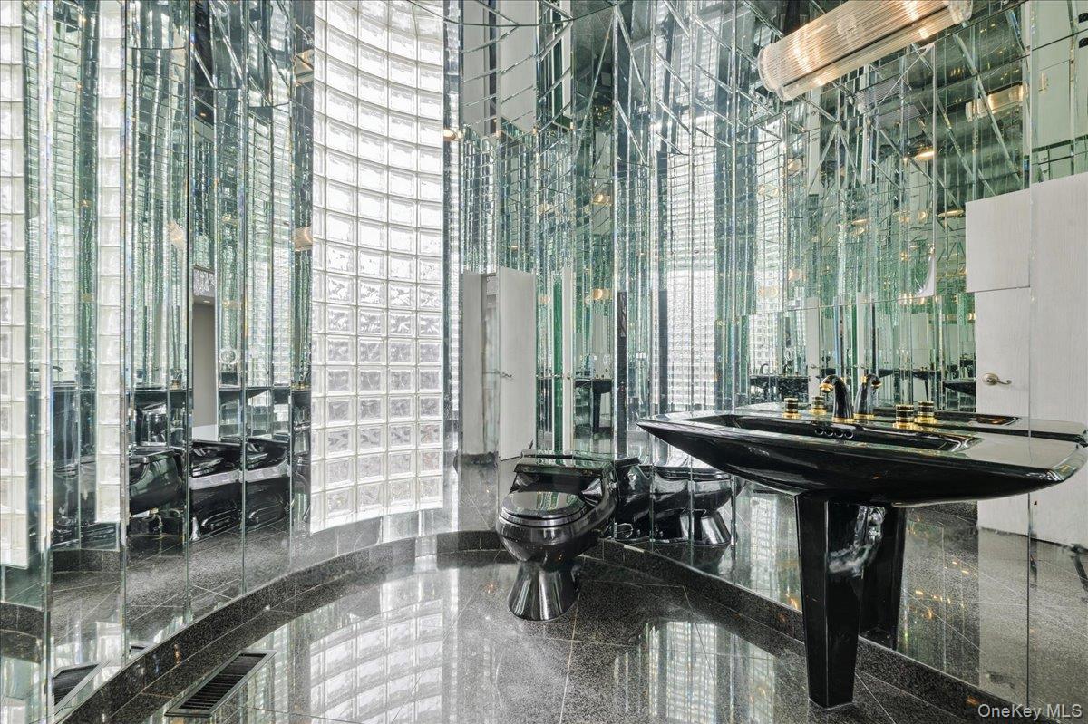 #9 photo, 1 Private Lane, Old Brookville , NY 11545